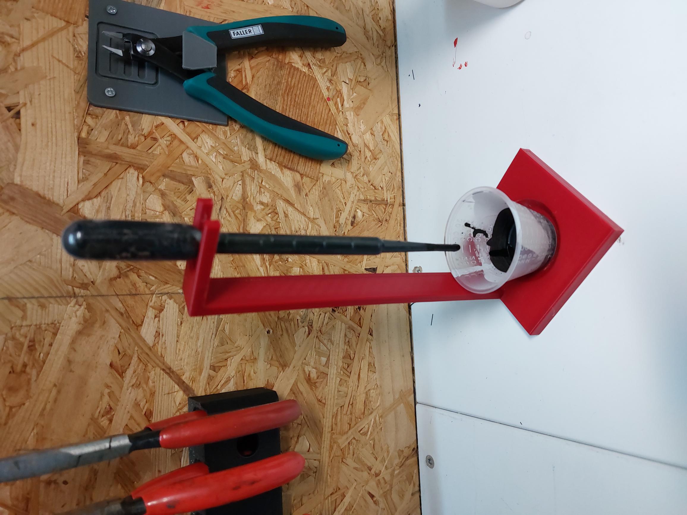 Pipette holder by ZnaKeZ Download free STL model