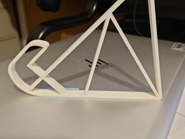Minimal Laptop stand