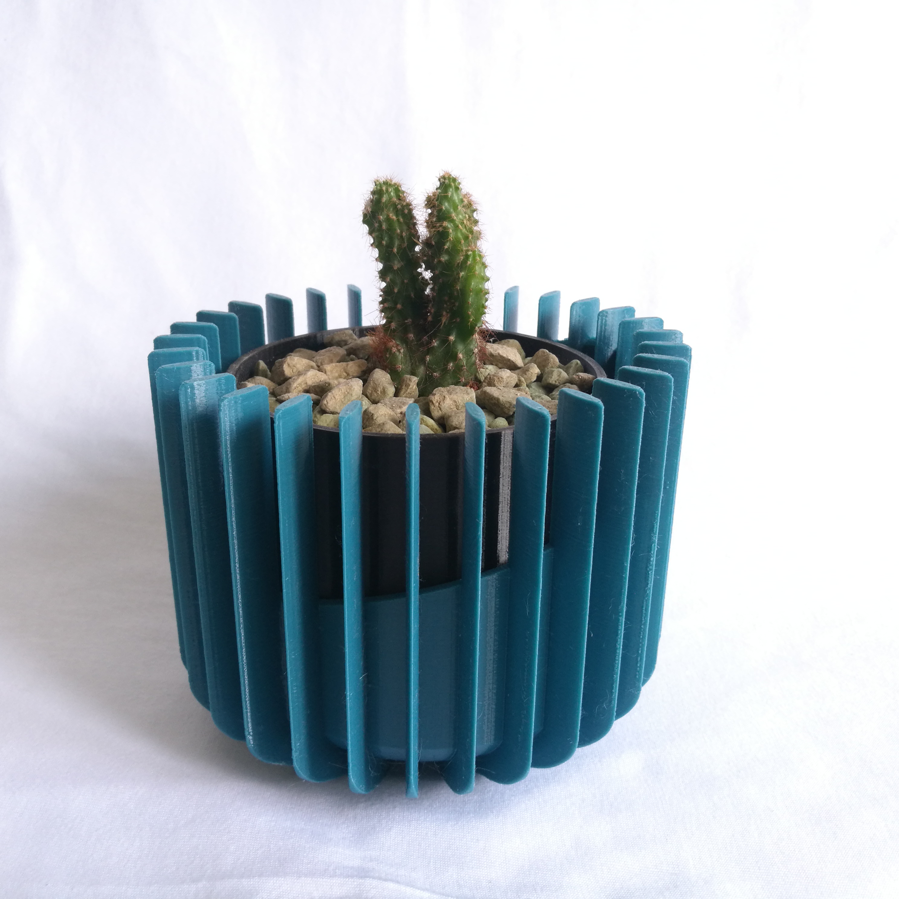 Self-watering plant pot