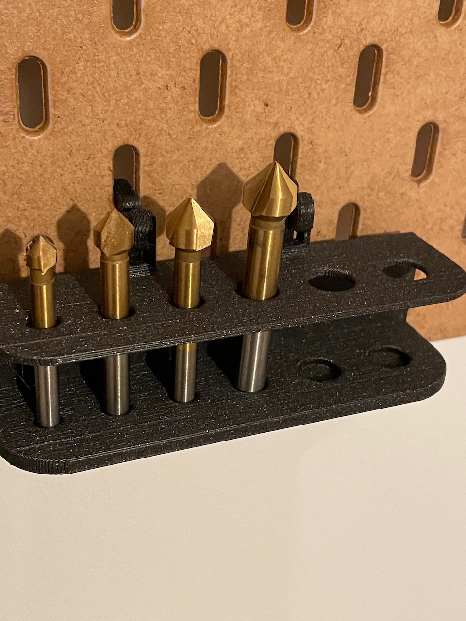 Skadis Countersunk Drill Holder by ThePrinter | Download free STL model ...