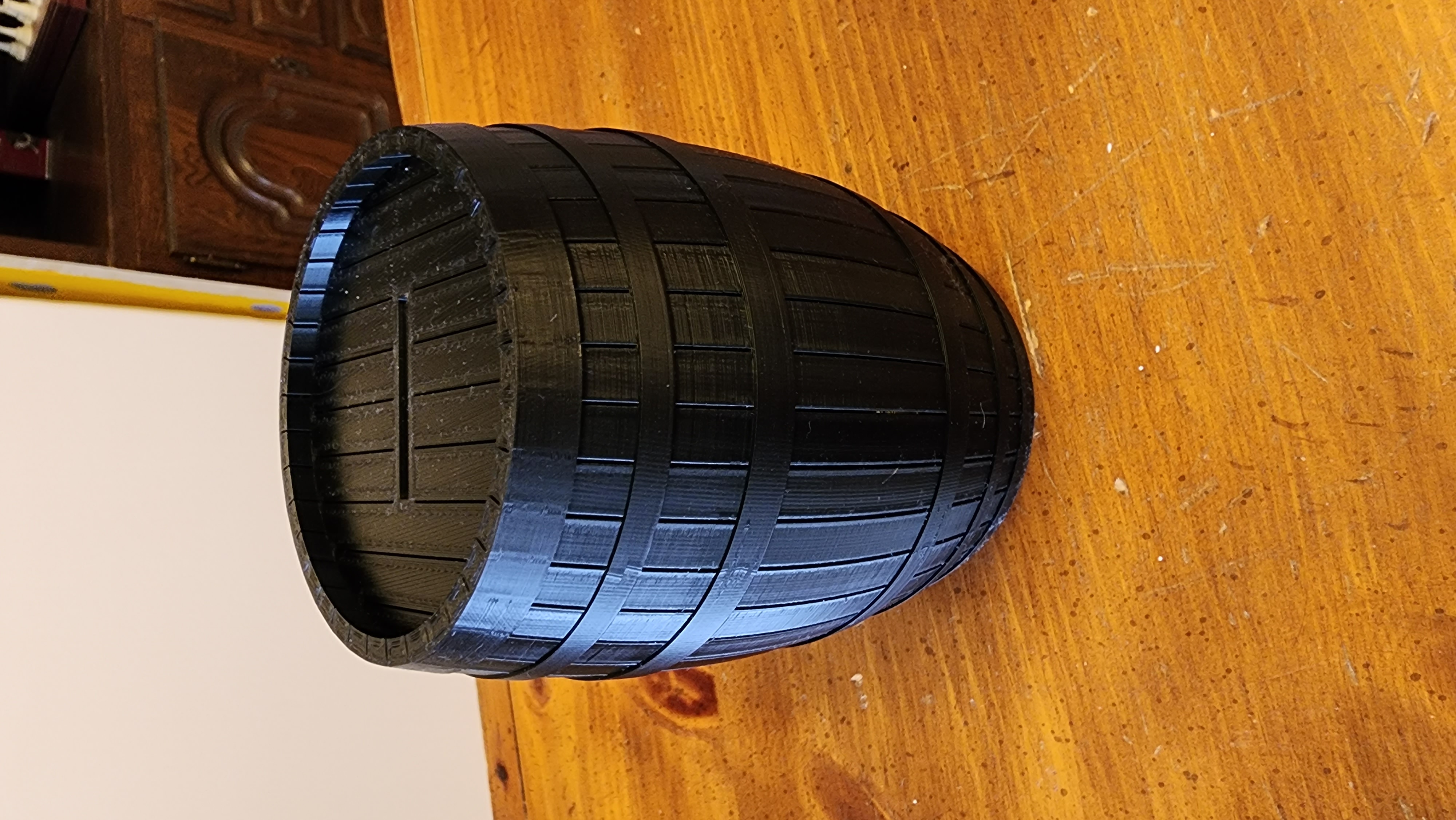 Barrel Coin Jar with Magnetic Lid