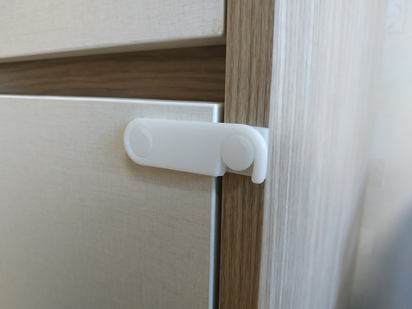Simple drawer lock / 간단한 서랍 잠금장치