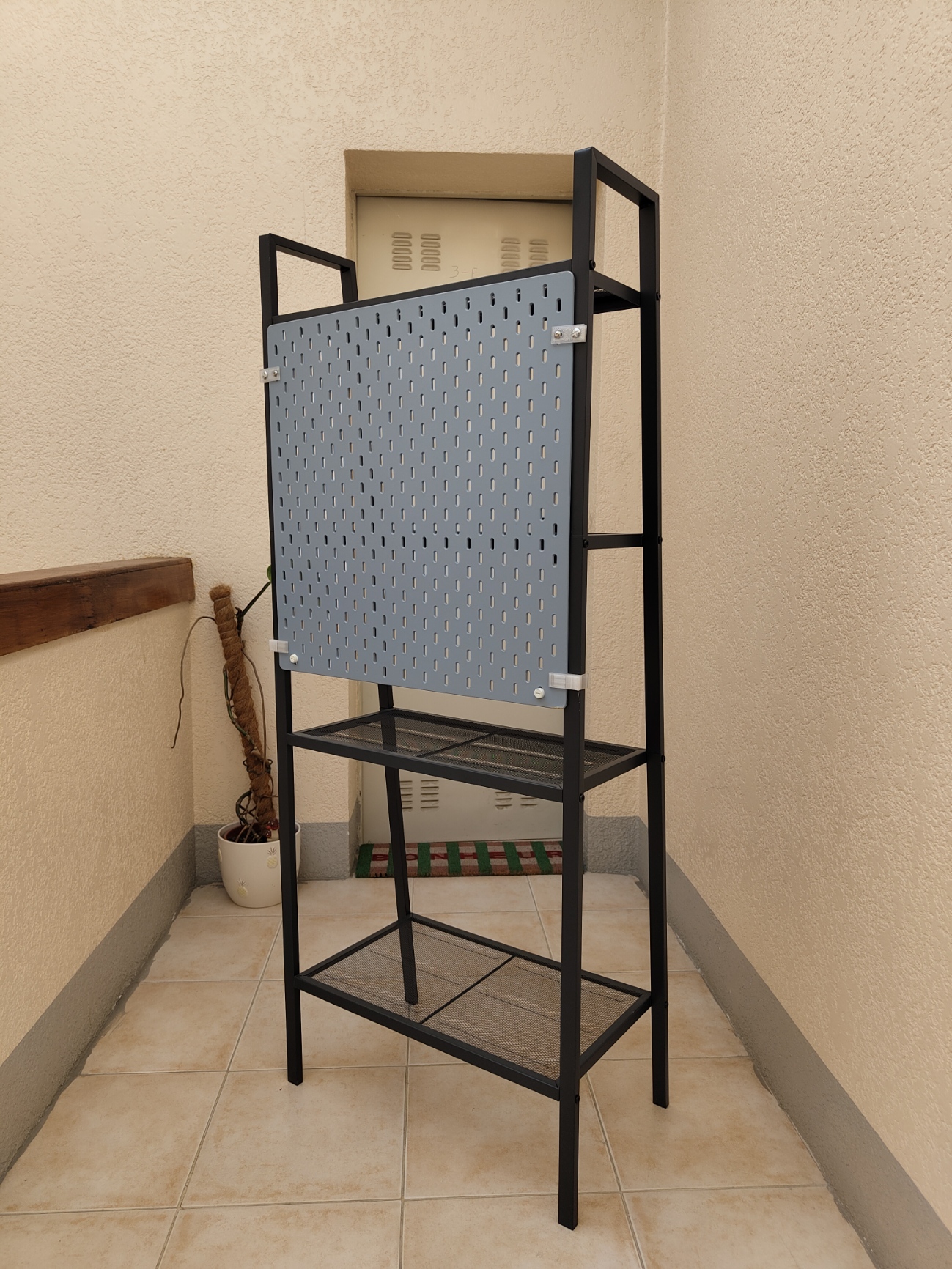 SKADIS adapter to LERBERG Shelf