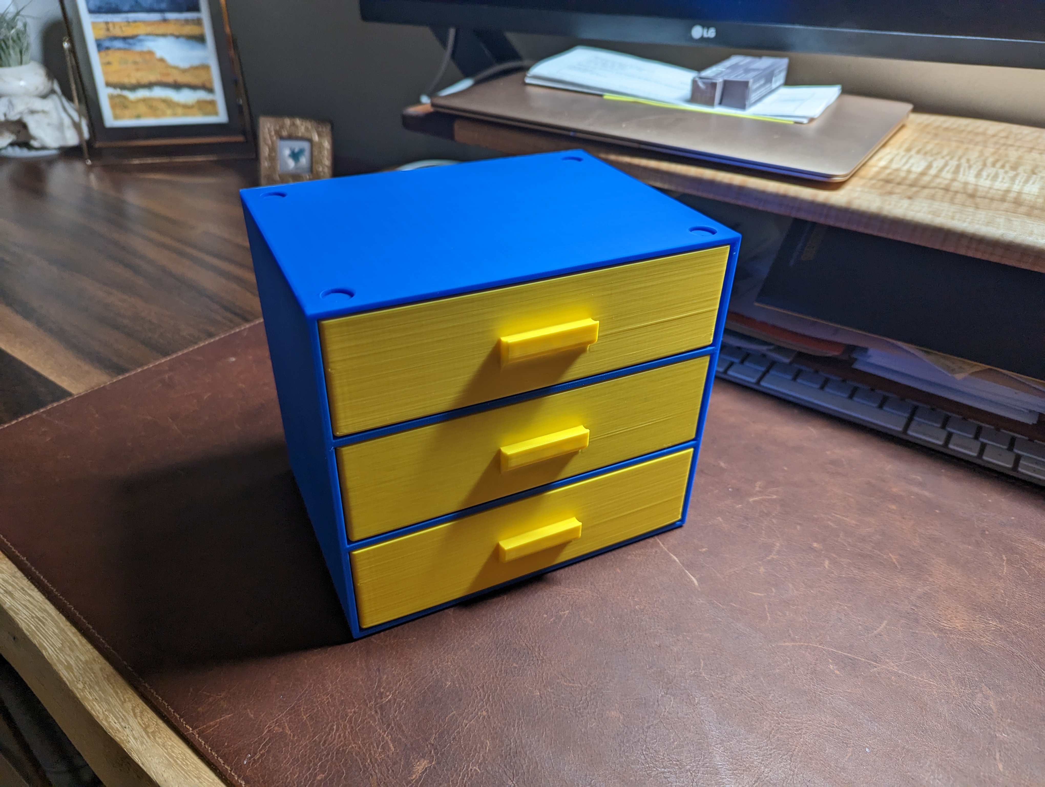 Gridfinity Drawer Cabinet with 3x4 standard height bin grid
