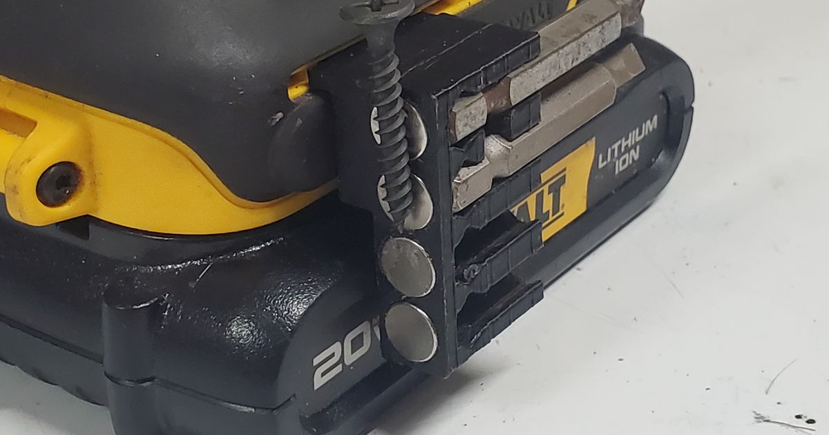 8mm x 2mm DeWalt Bit Holder by Bryan Beyond Download free STL