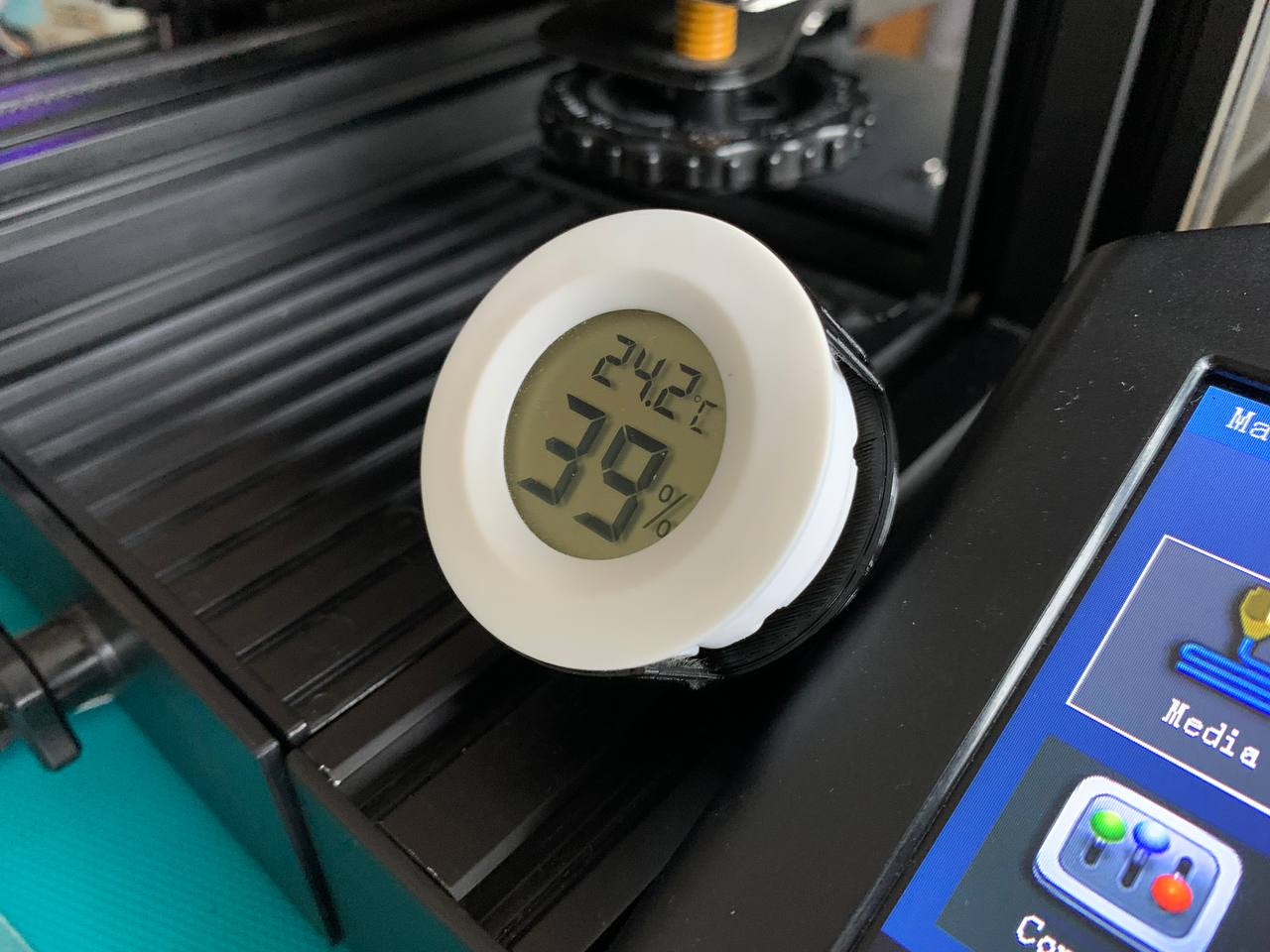 Stand for hygrometer (M4 t-nut) + 20*40 v slot leg remix