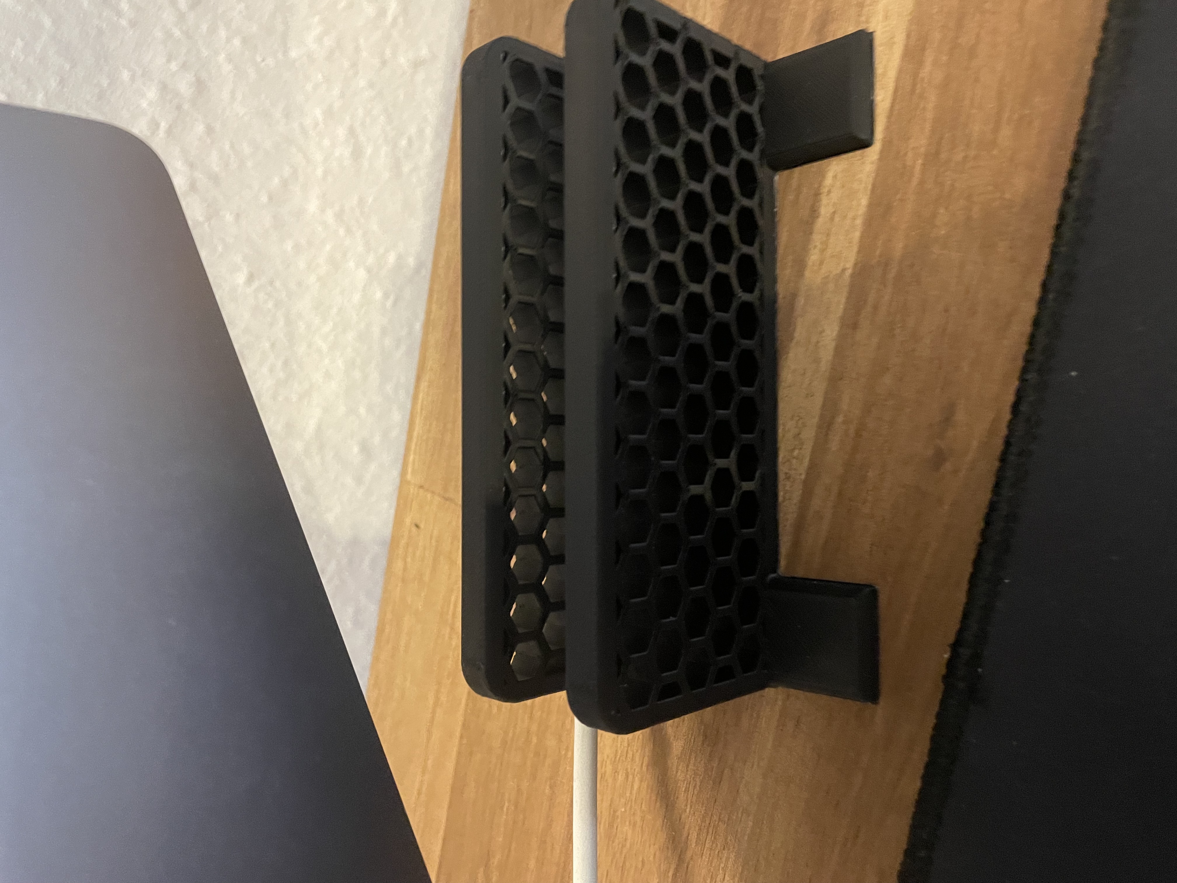 Miniatura 2 do modelo 3D Macbook/Laptop Stand