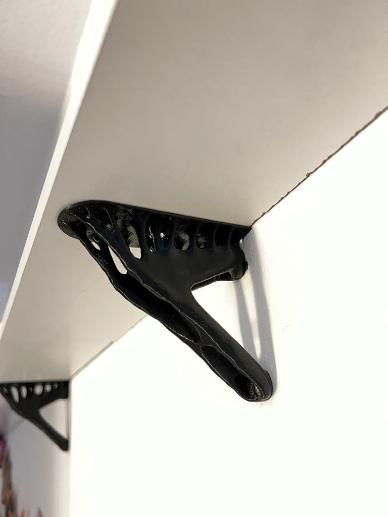 Topology optimized shelf bracket