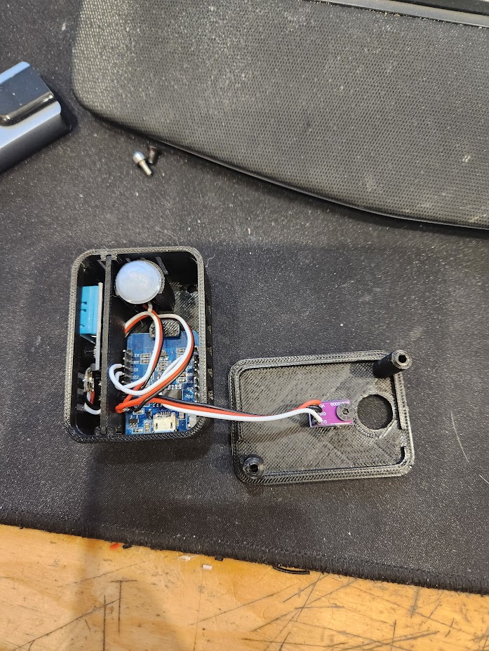 Home Assistant / ESP Home Sensor Box v2 with Motion / Temp / Humidity