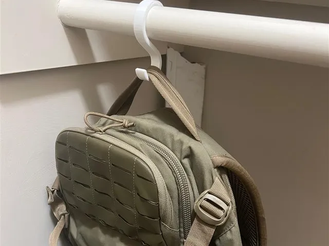 Closet Dowel Hook