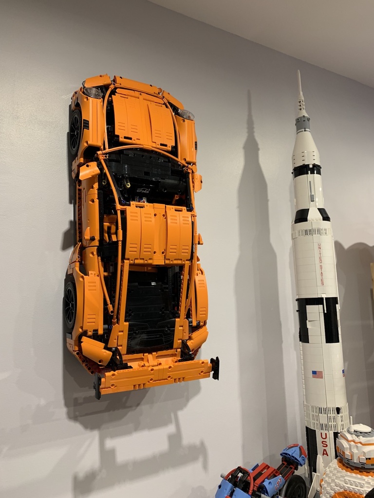 Lego Porsche GT3 RS 42056 wall mount