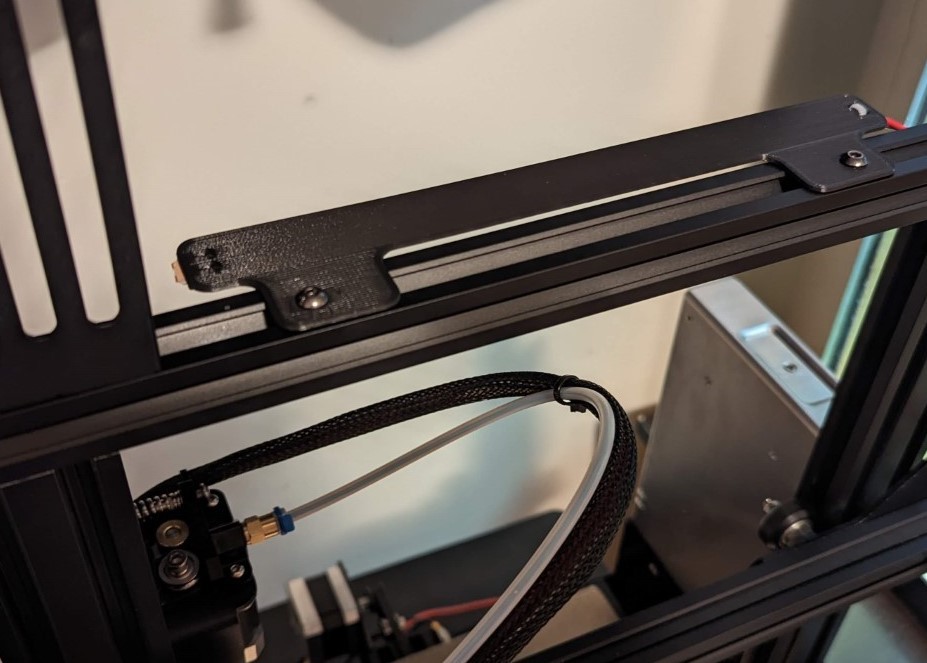 Ender 3 (Pro) LED Strip Mount