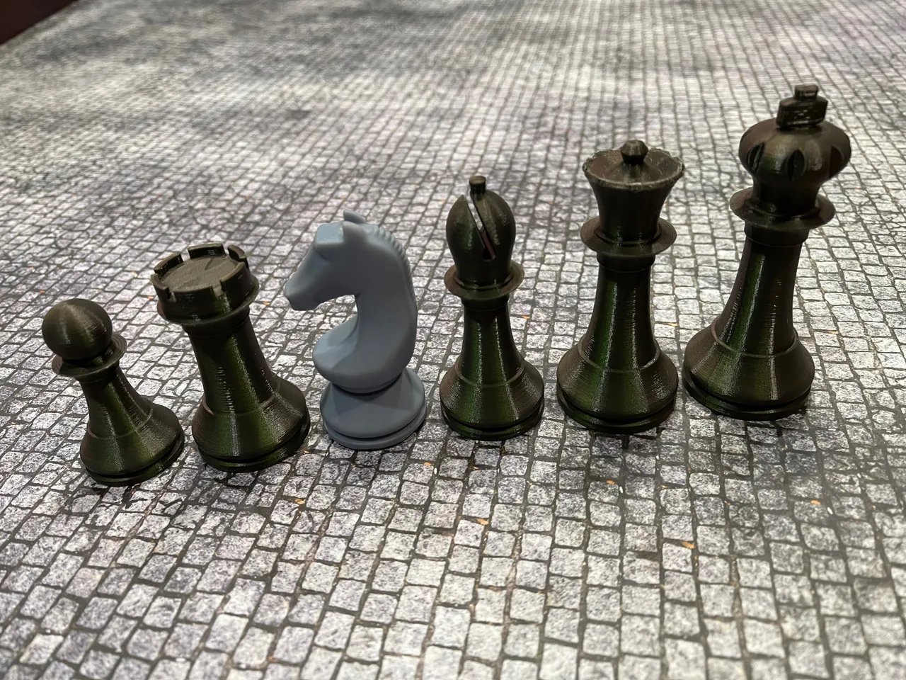 FIDE Chess Set by BeardedJester, Download free STL model