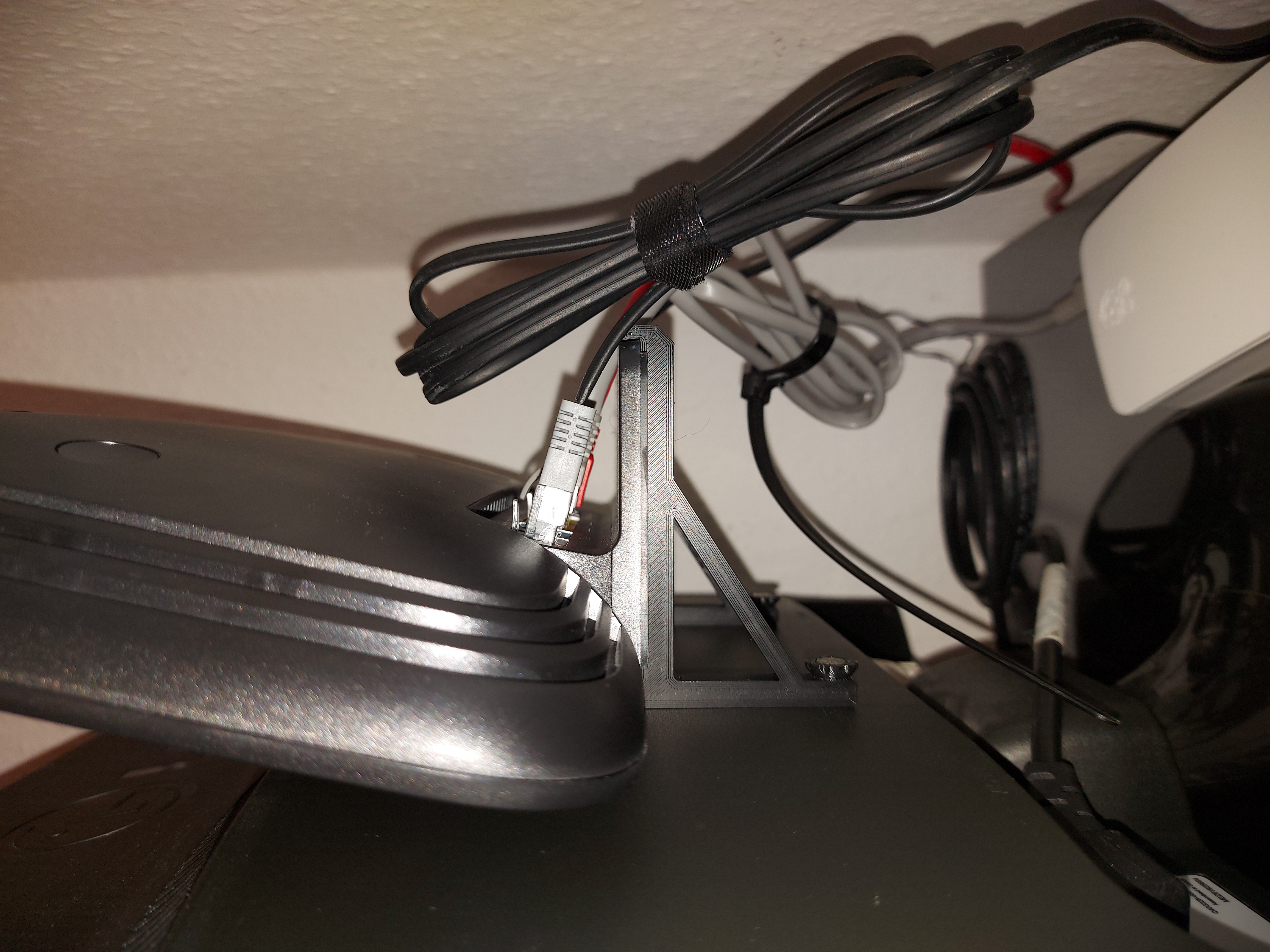 VESA Holder, Shelf for Speedport Smart 4