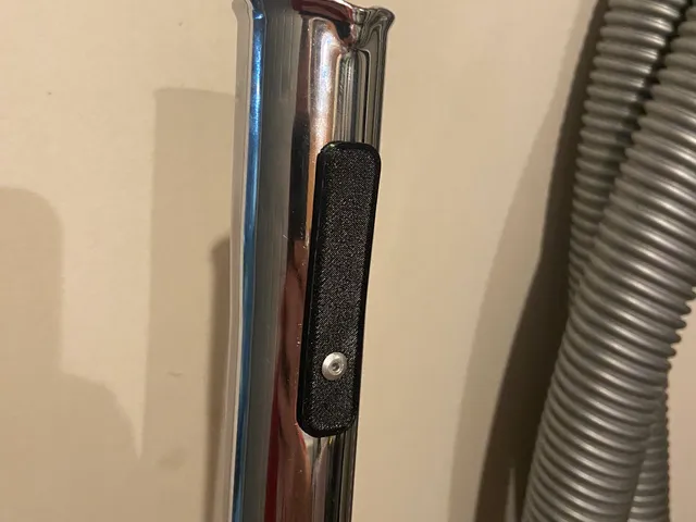 Central Vacuum Retention Clip