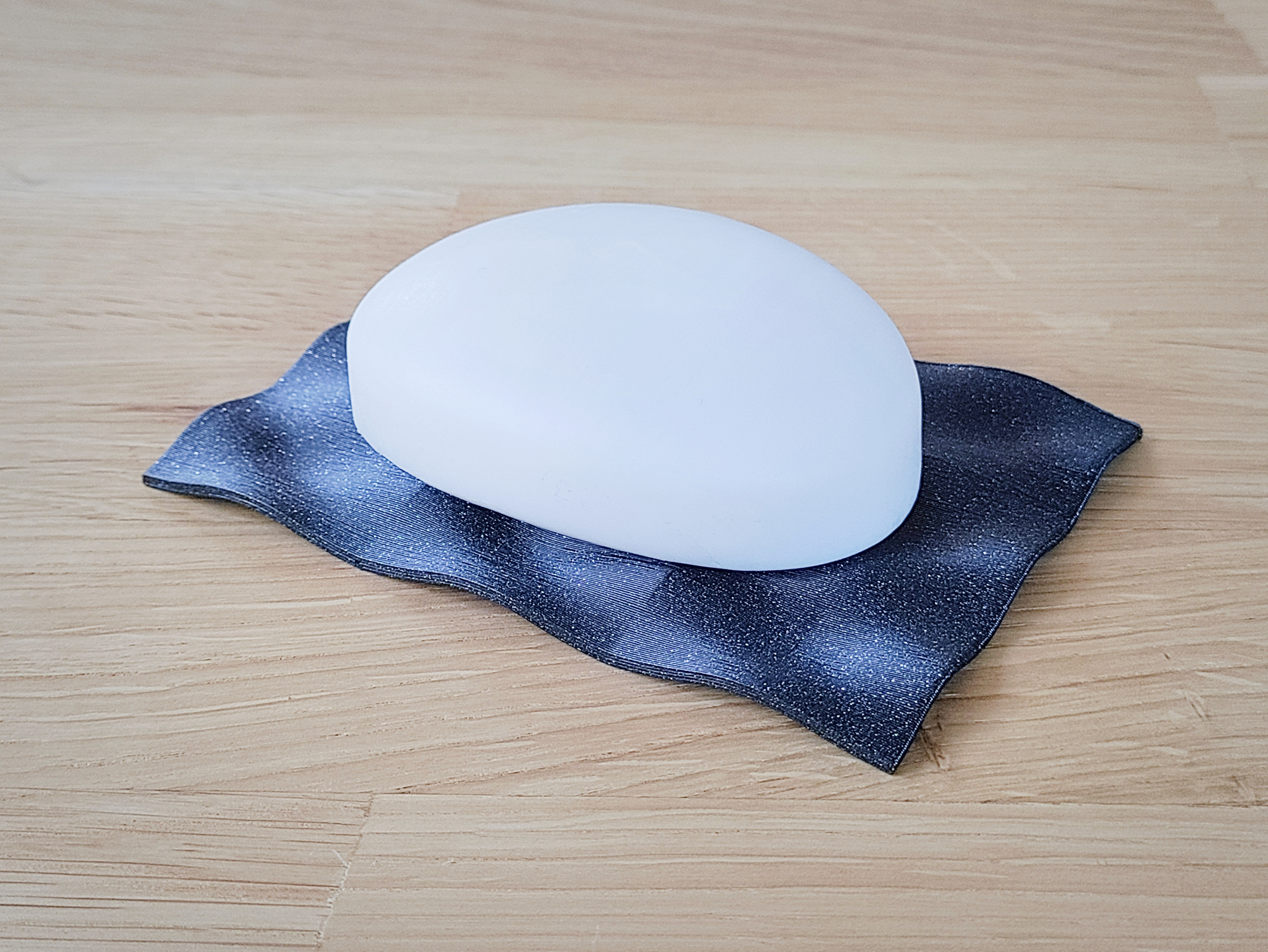 Wavy Soap Dish - Gift idea - Gift inspiration - Housewarming
