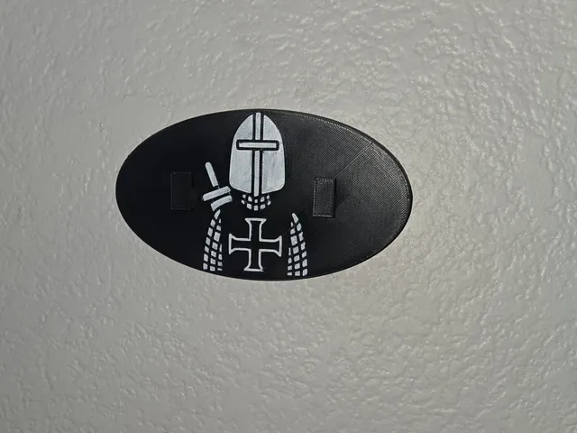 small dagger holder