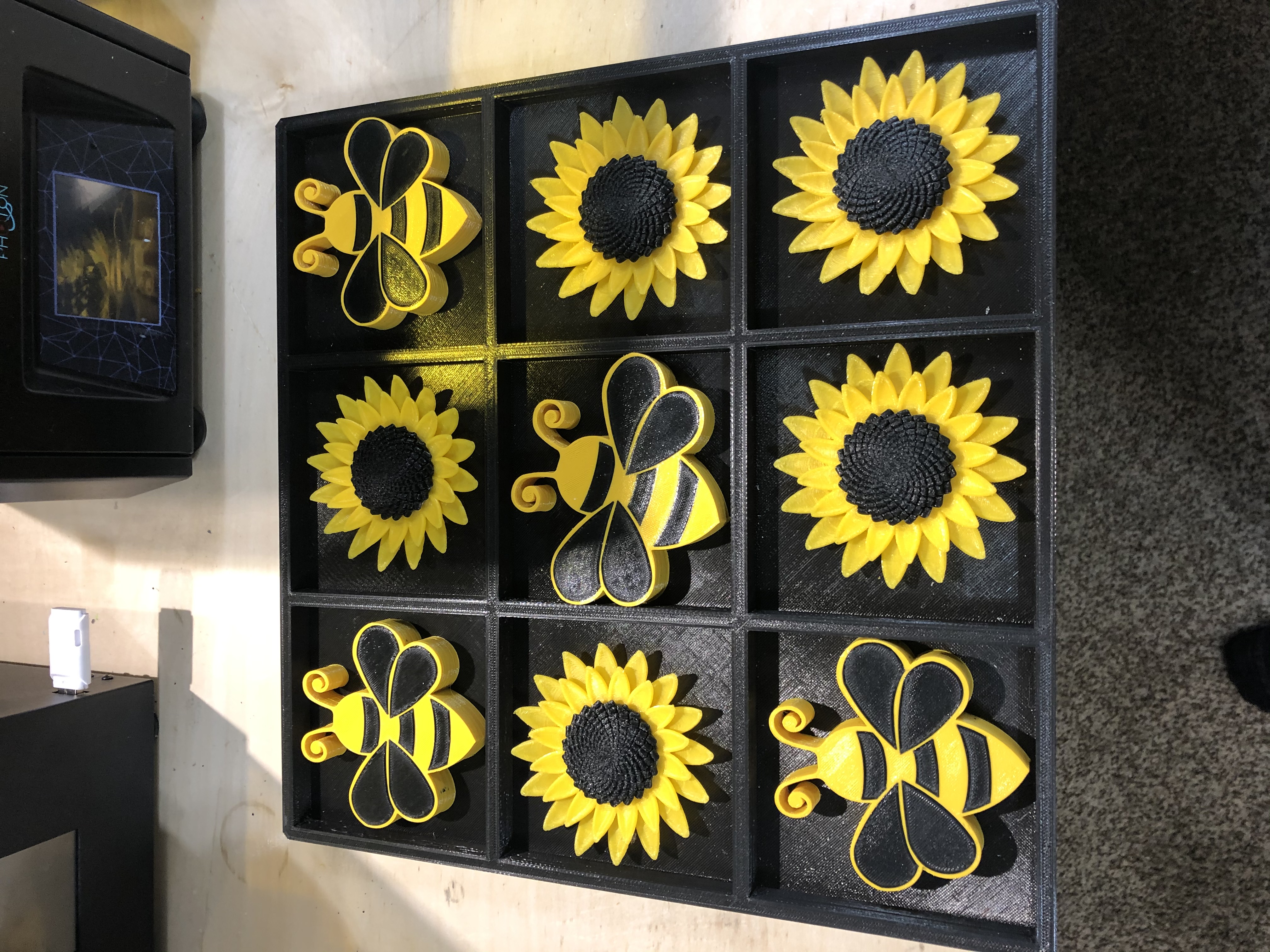 Bee / Sunflower Large Tic Tac Toe Game