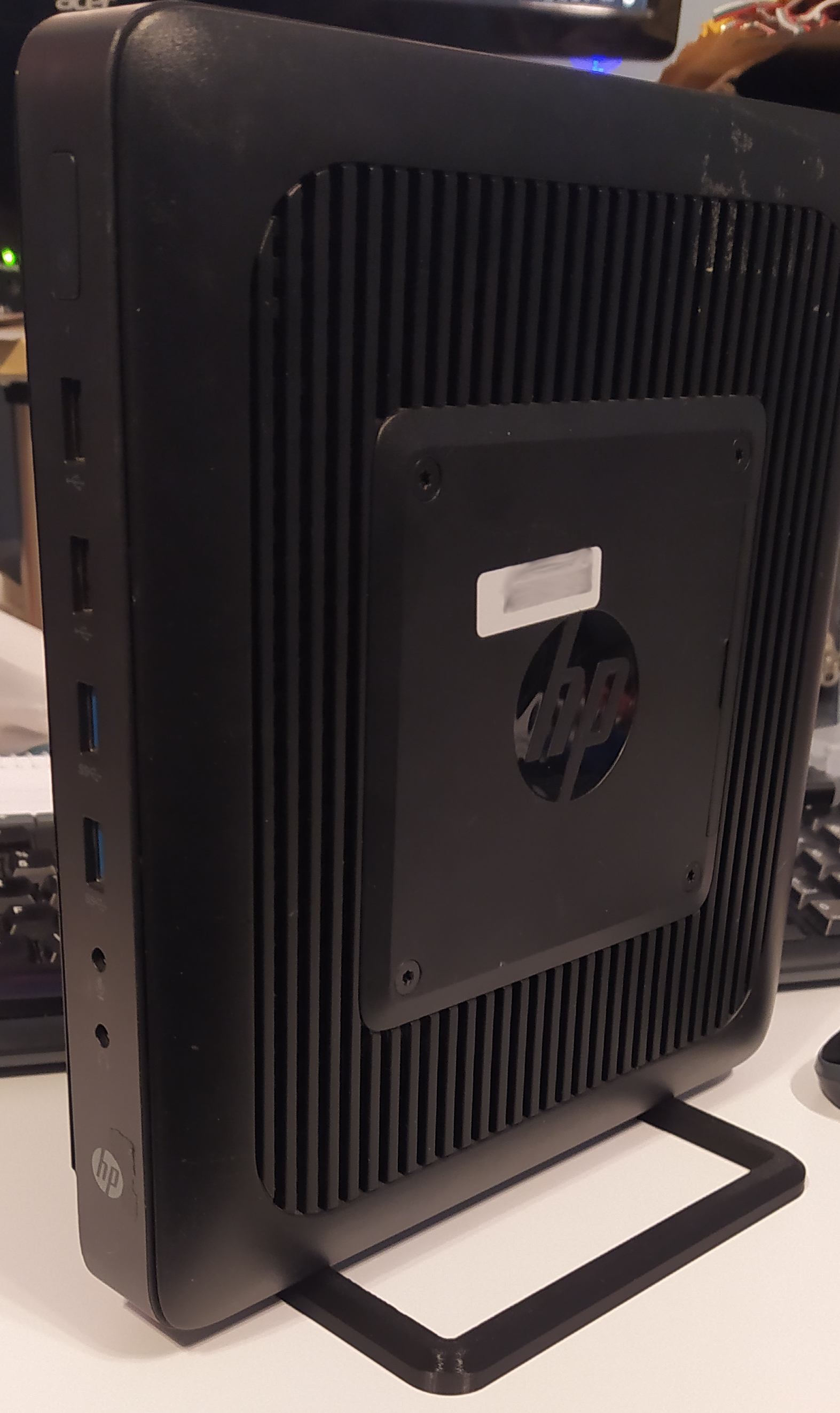 Stand for HP T620 Thin Client