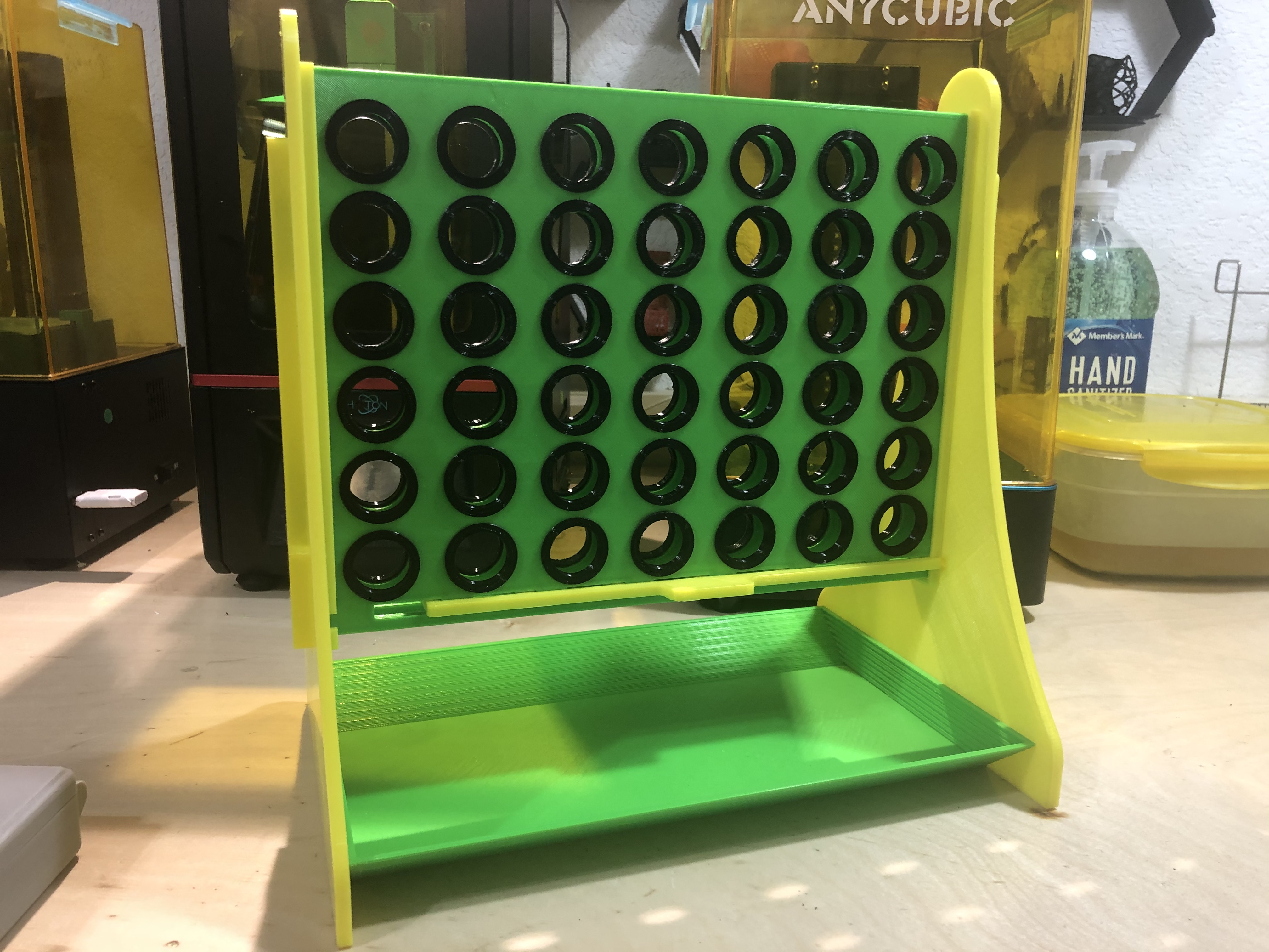 Full size connect 4 game