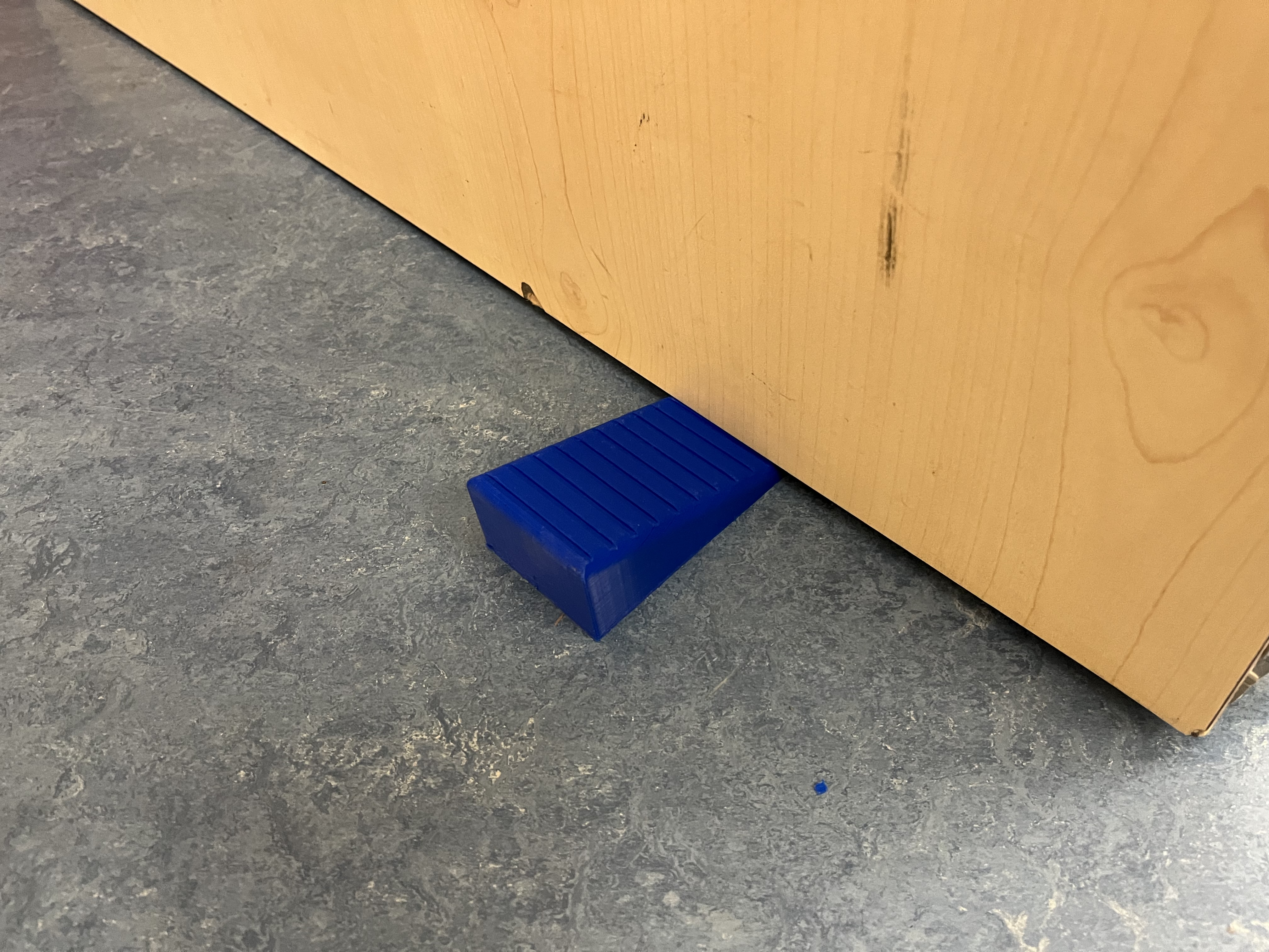Basic doorstopper — miniatura 6