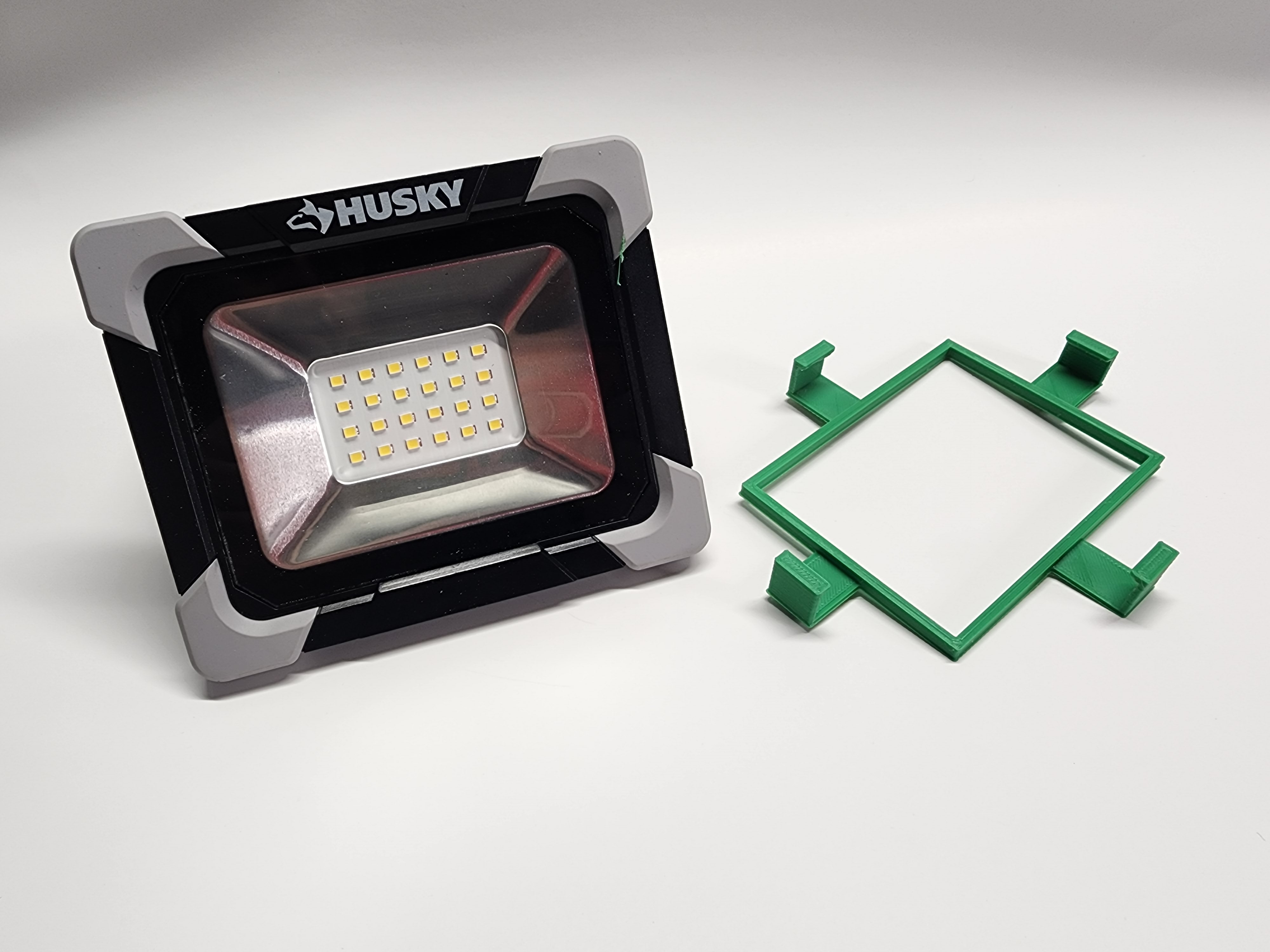 Miniatura 2 do modelo 3D Husky Light Diffuser Holder