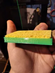 Krabička na houbičku na otírání hrotů :)
