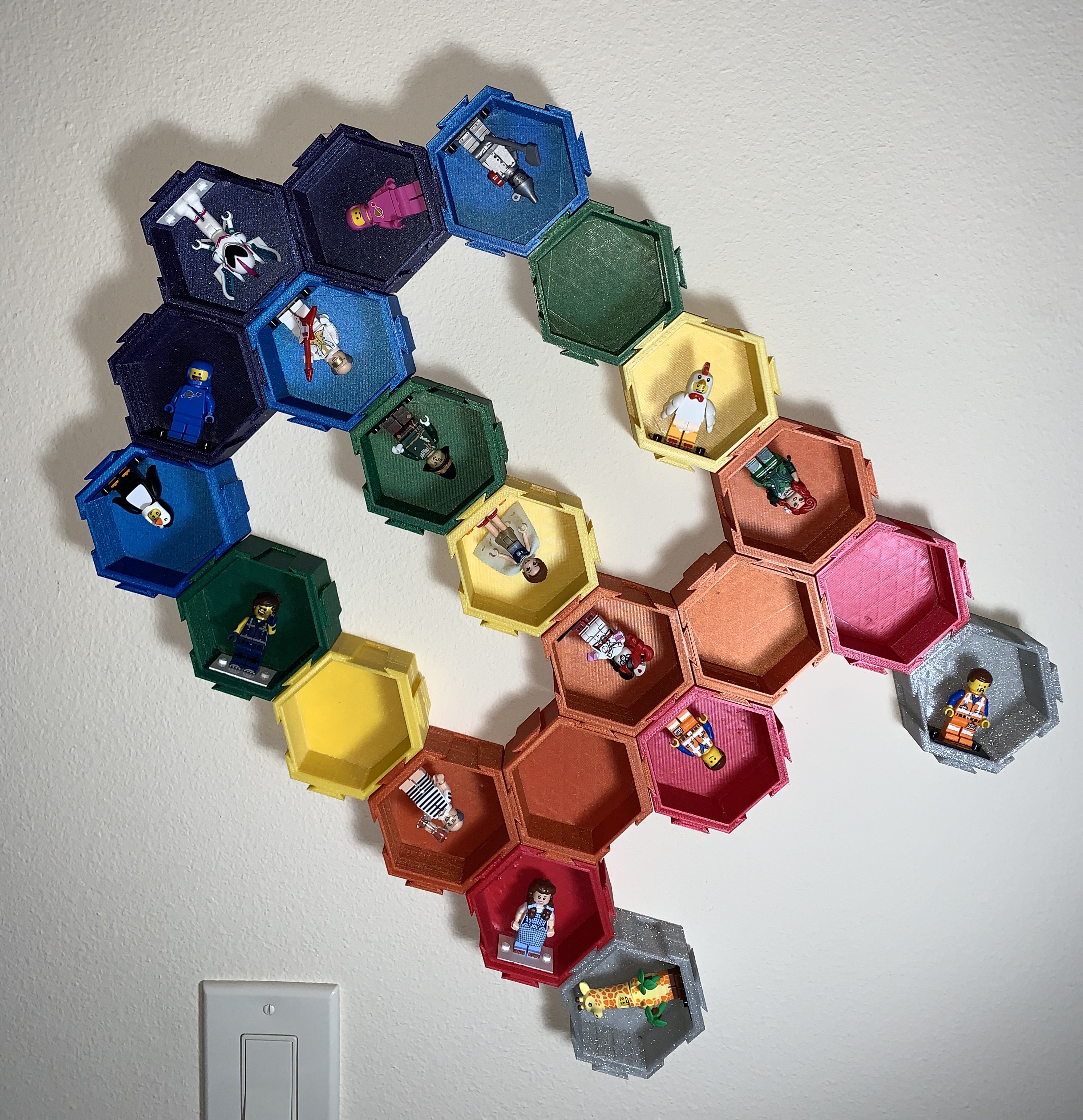 Modular Hexagonal Dovetail display box