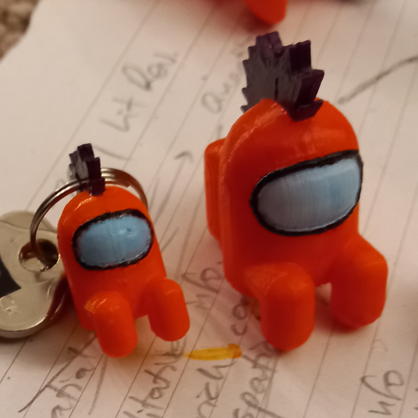 Among Us Mohawk Crewmate sitting + keyring