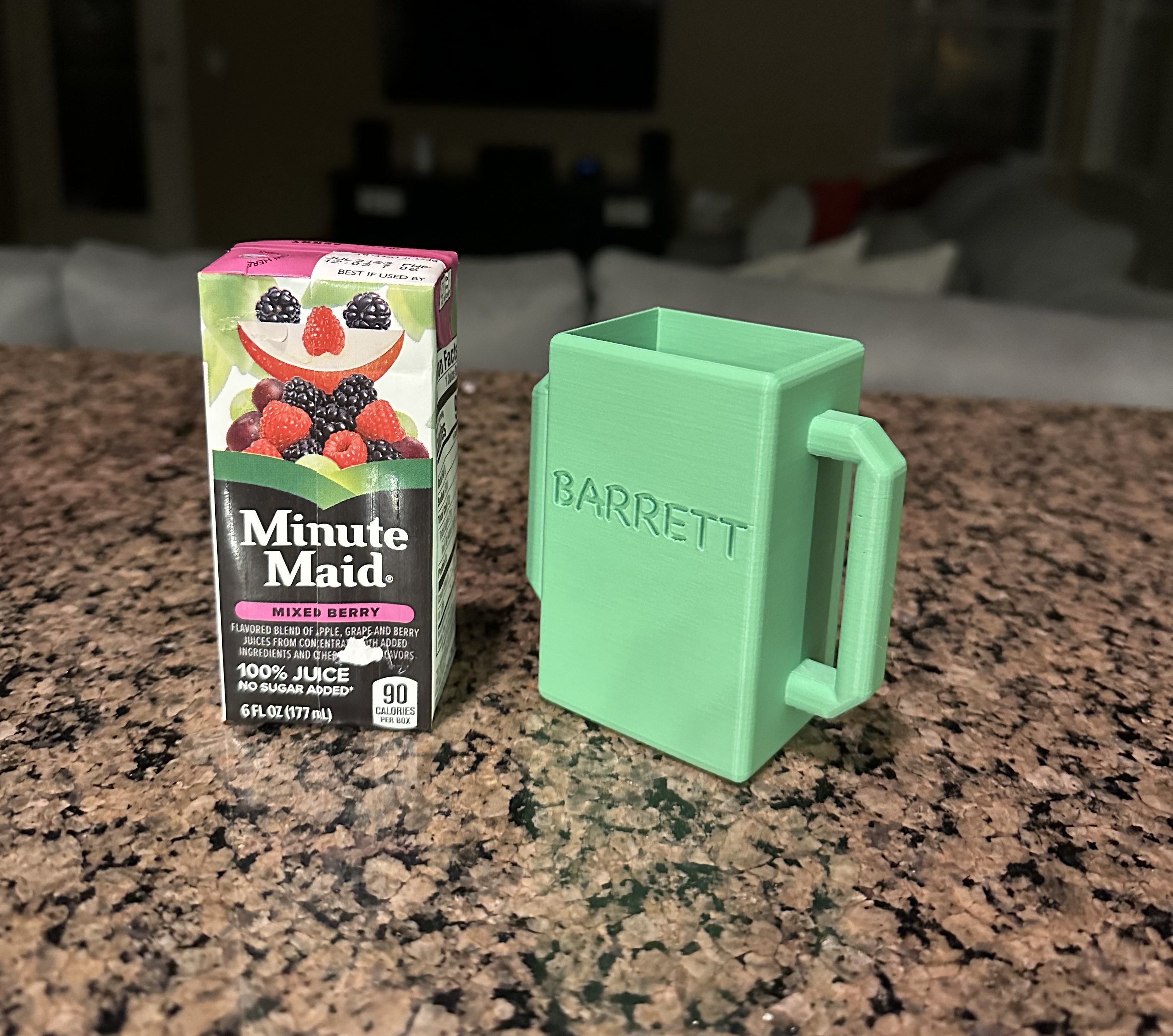 Juice Box Holder with Handles by Mistborn Download free STL model