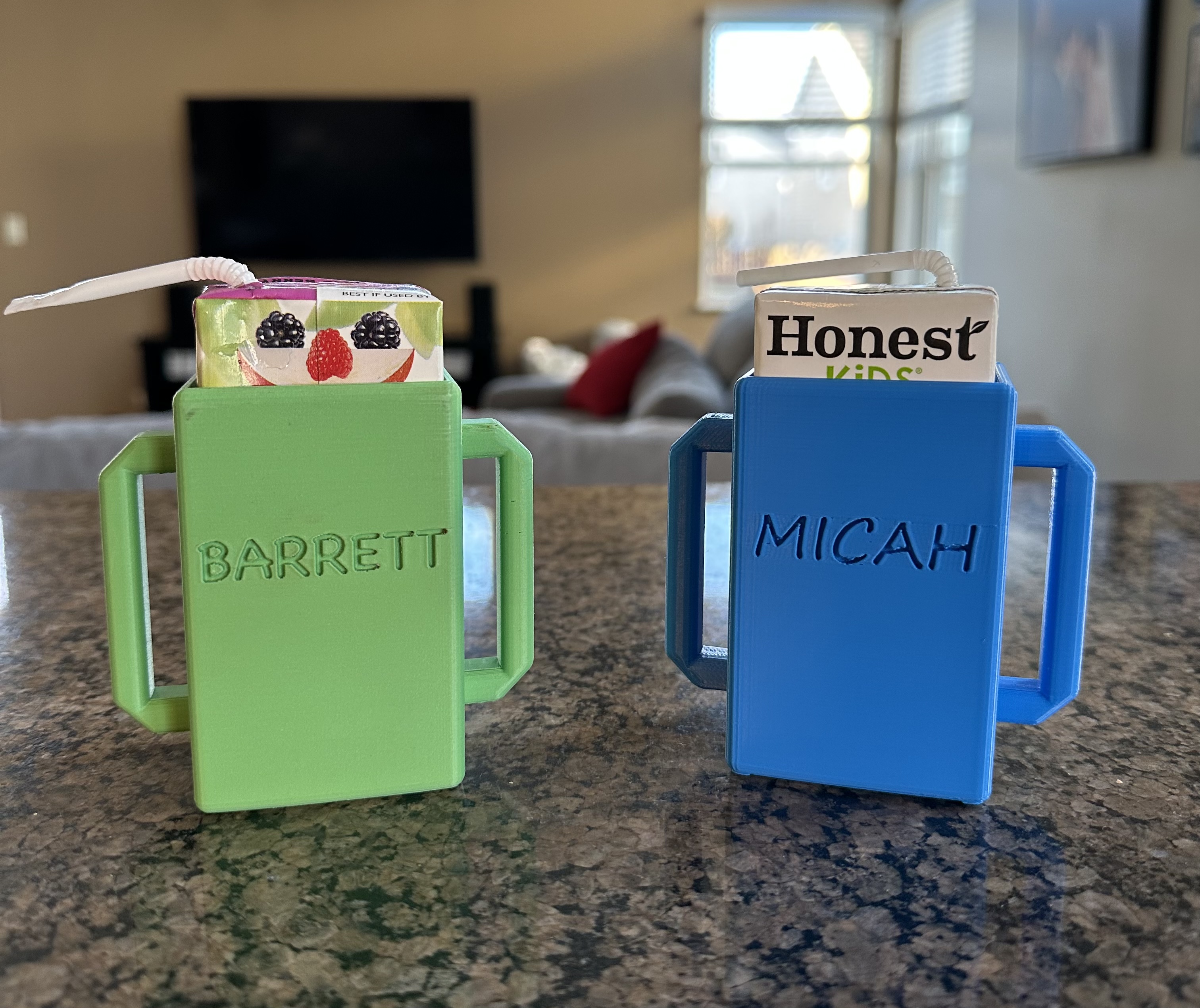 Juice Box Holder with Handles by Mistborn Download free STL model