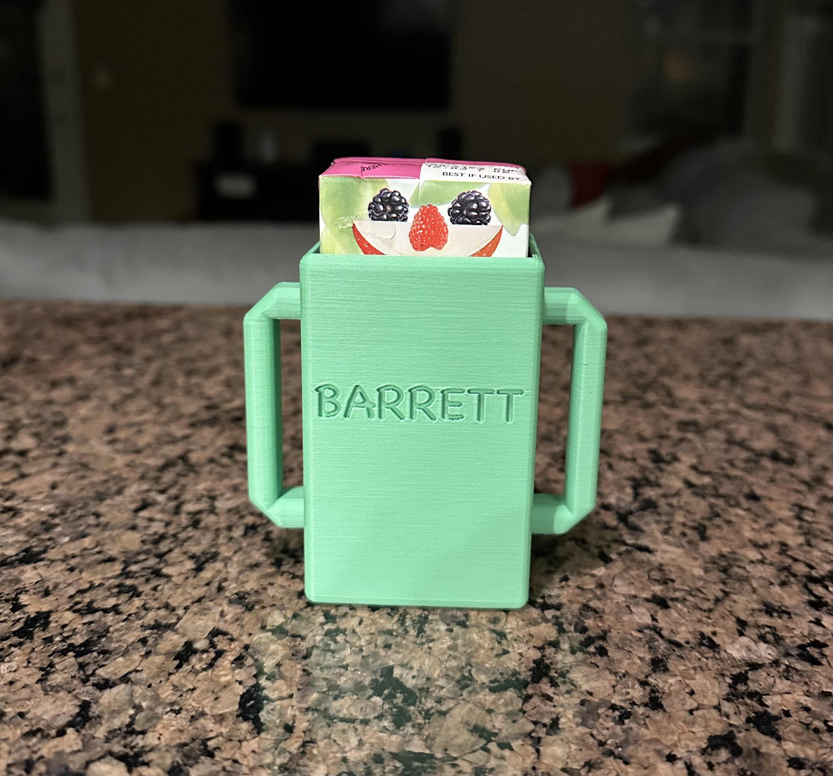 Juice Box Holder with Handles by Mistborn Download free STL model