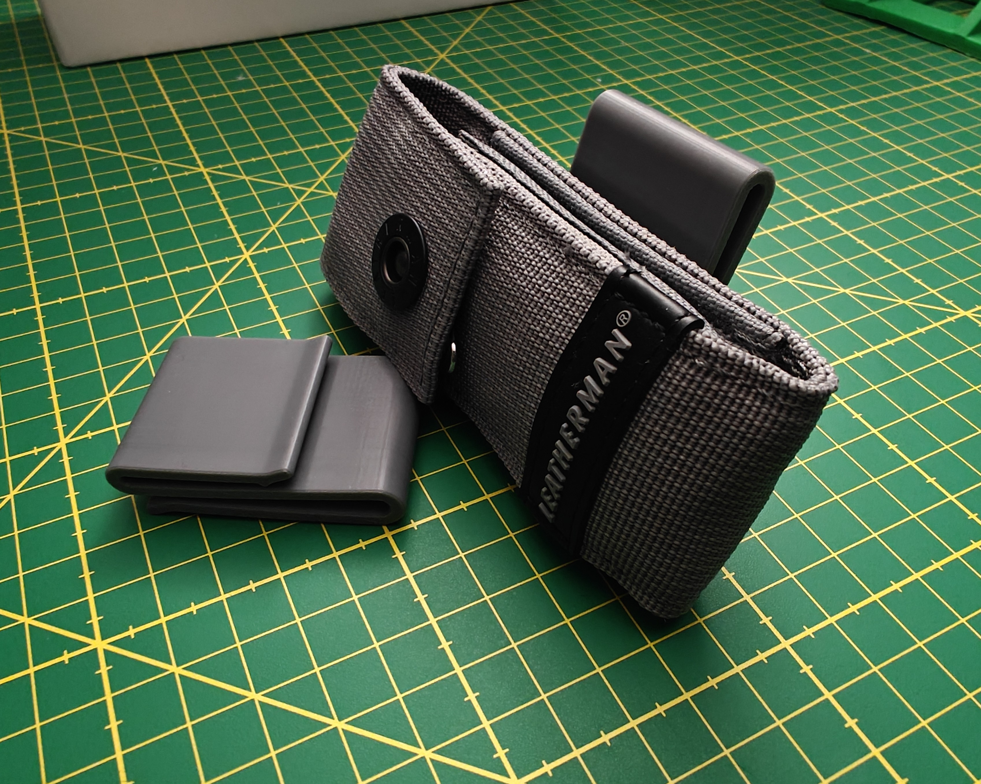 Leatherman nylon pouch belt clip