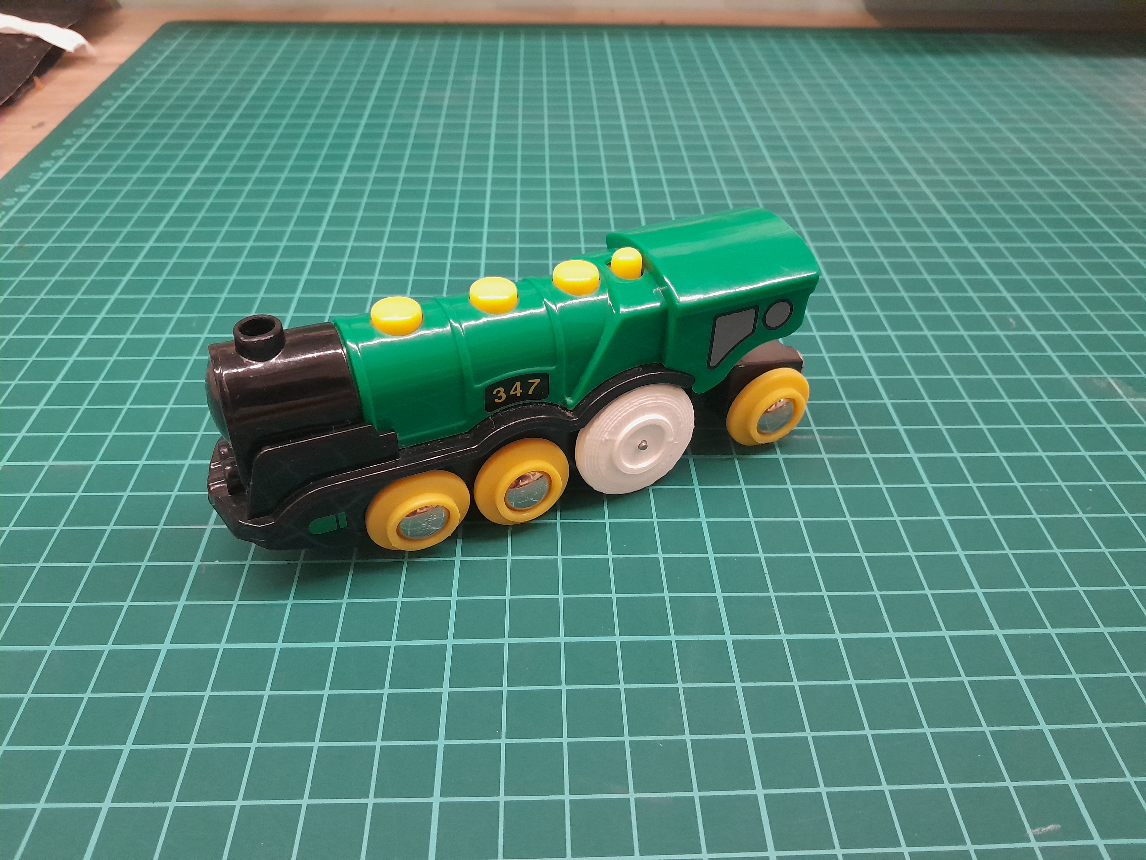 Big wheel for Brio locomotive