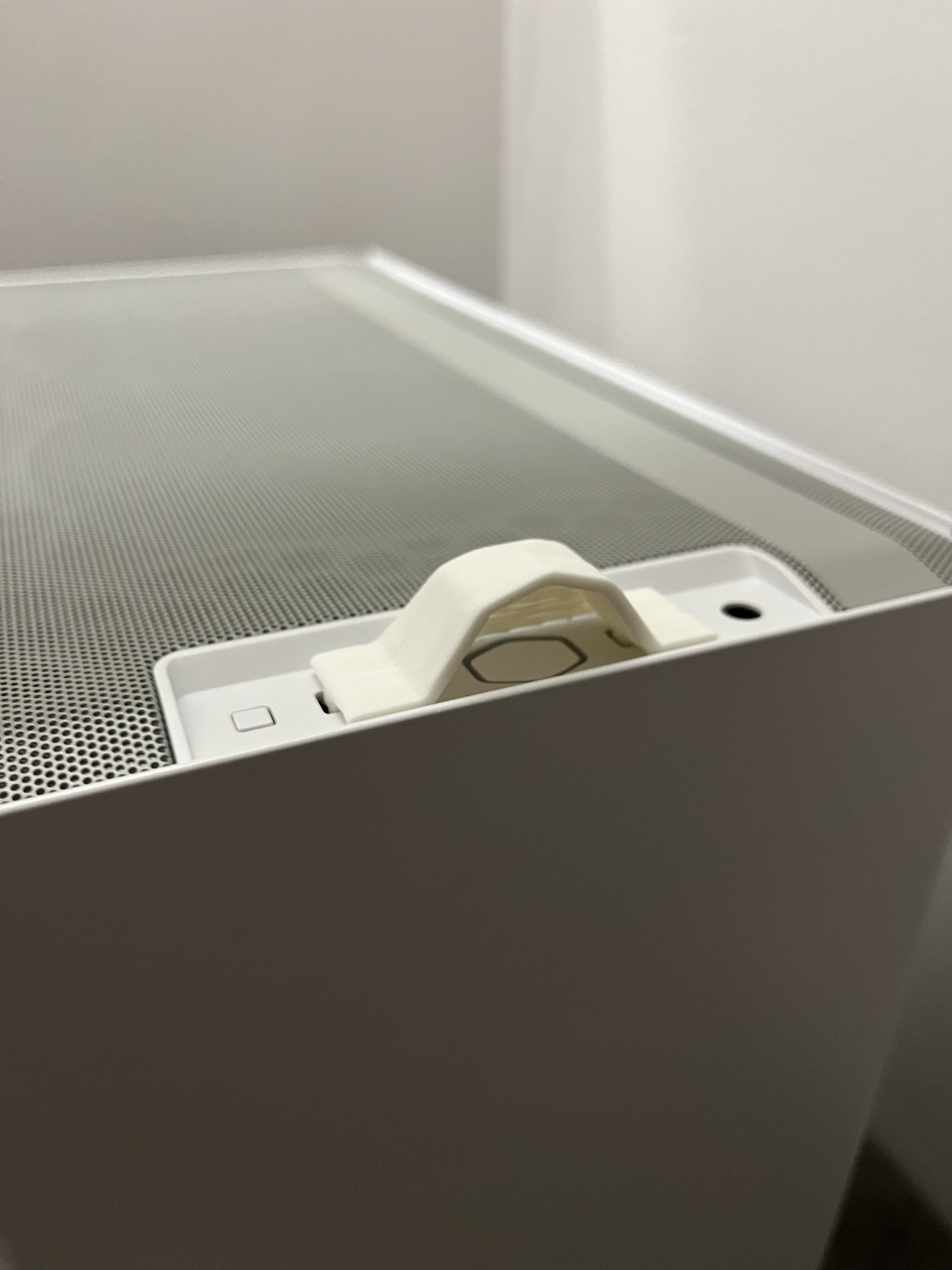 Cooler Master NR200 Power button cover