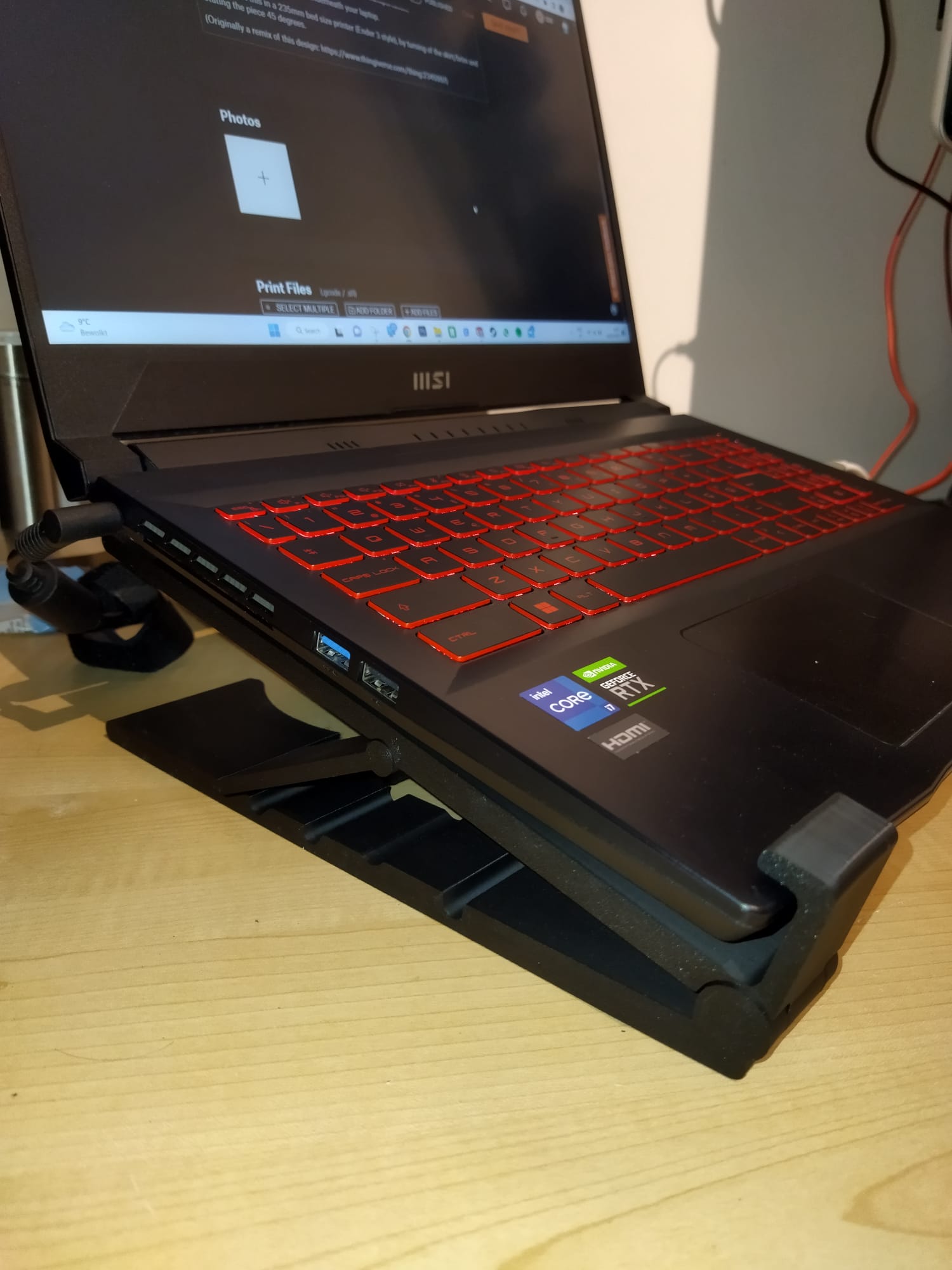 Adjustable Notebook/Laptop Stand - Foldable / Print-in-Place — thumbnail 5