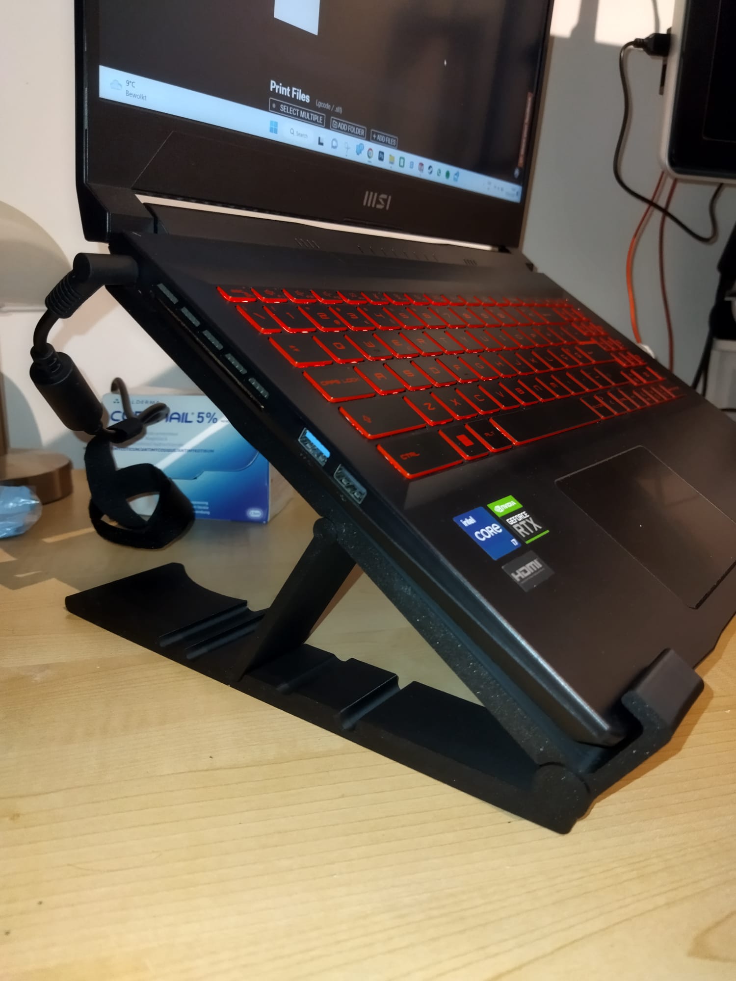Adjustable Notebook/Laptop Stand - Foldable / Print-in-Place — thumbnail 4
