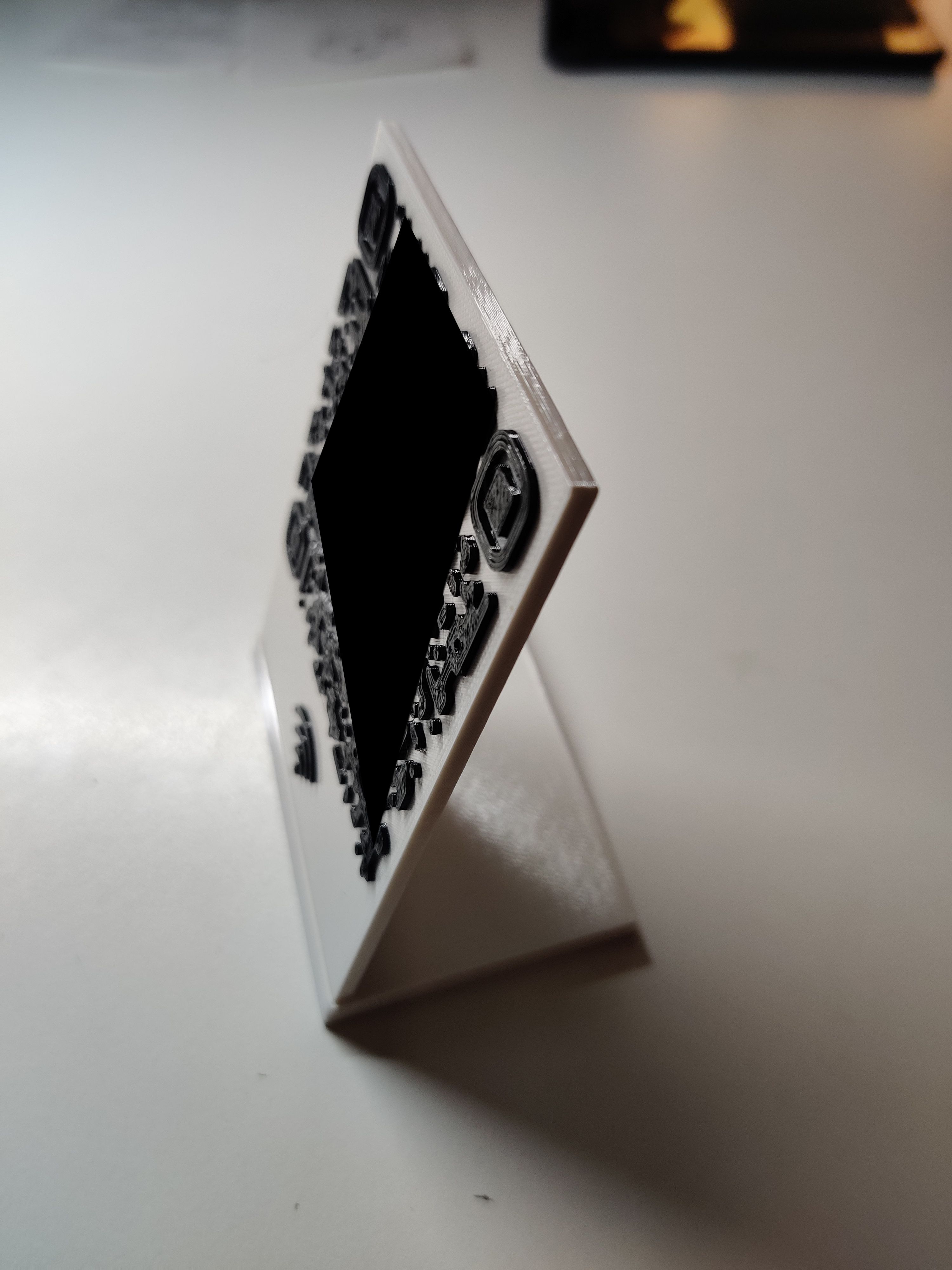 Guest WiFi-QR-Code Stand