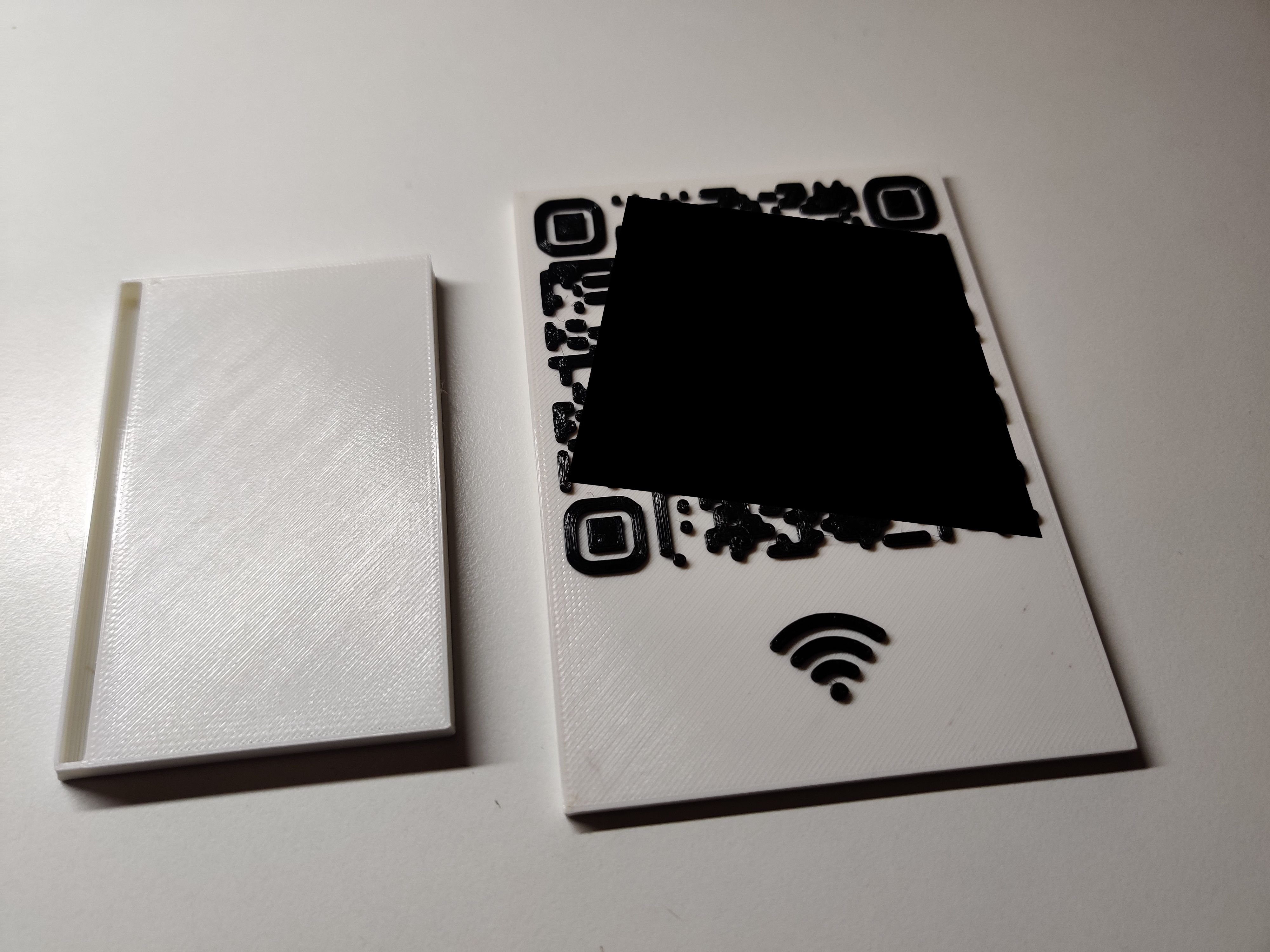 Miniatura 2 do modelo 3D Guest WiFi-QR-Code Stand