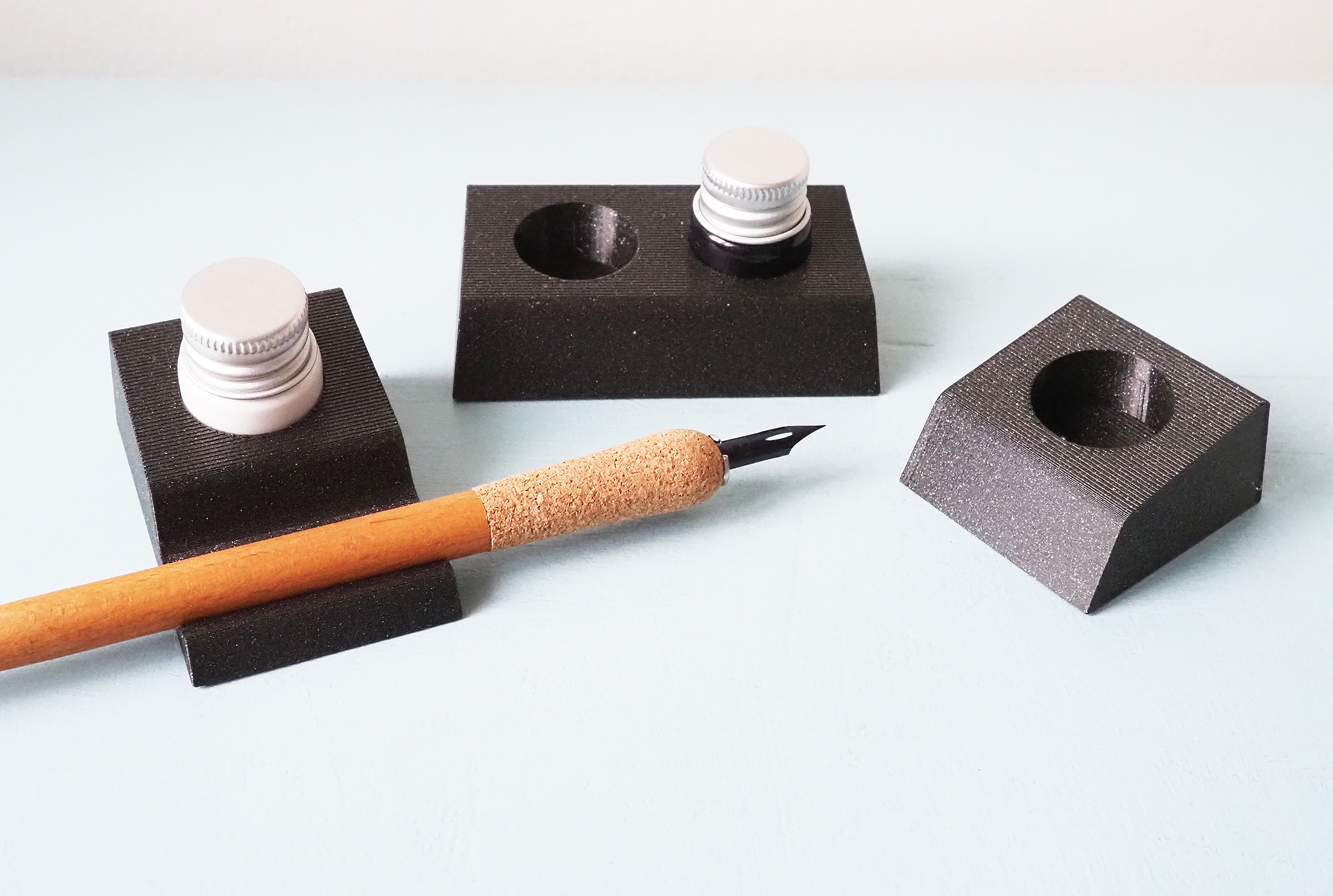 Ink pot holder