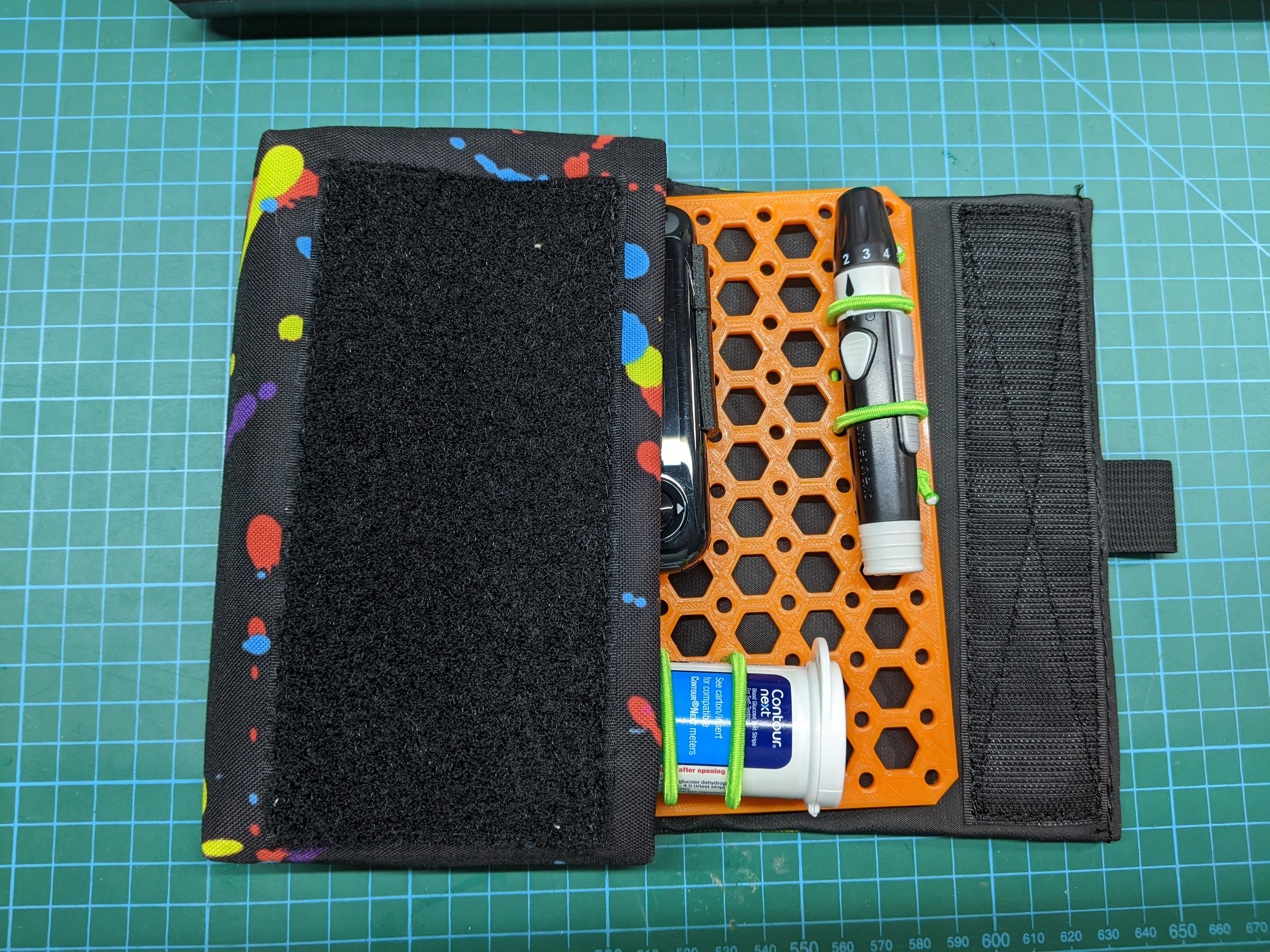 Small Pouch Organizing Tray — thumbnail 2