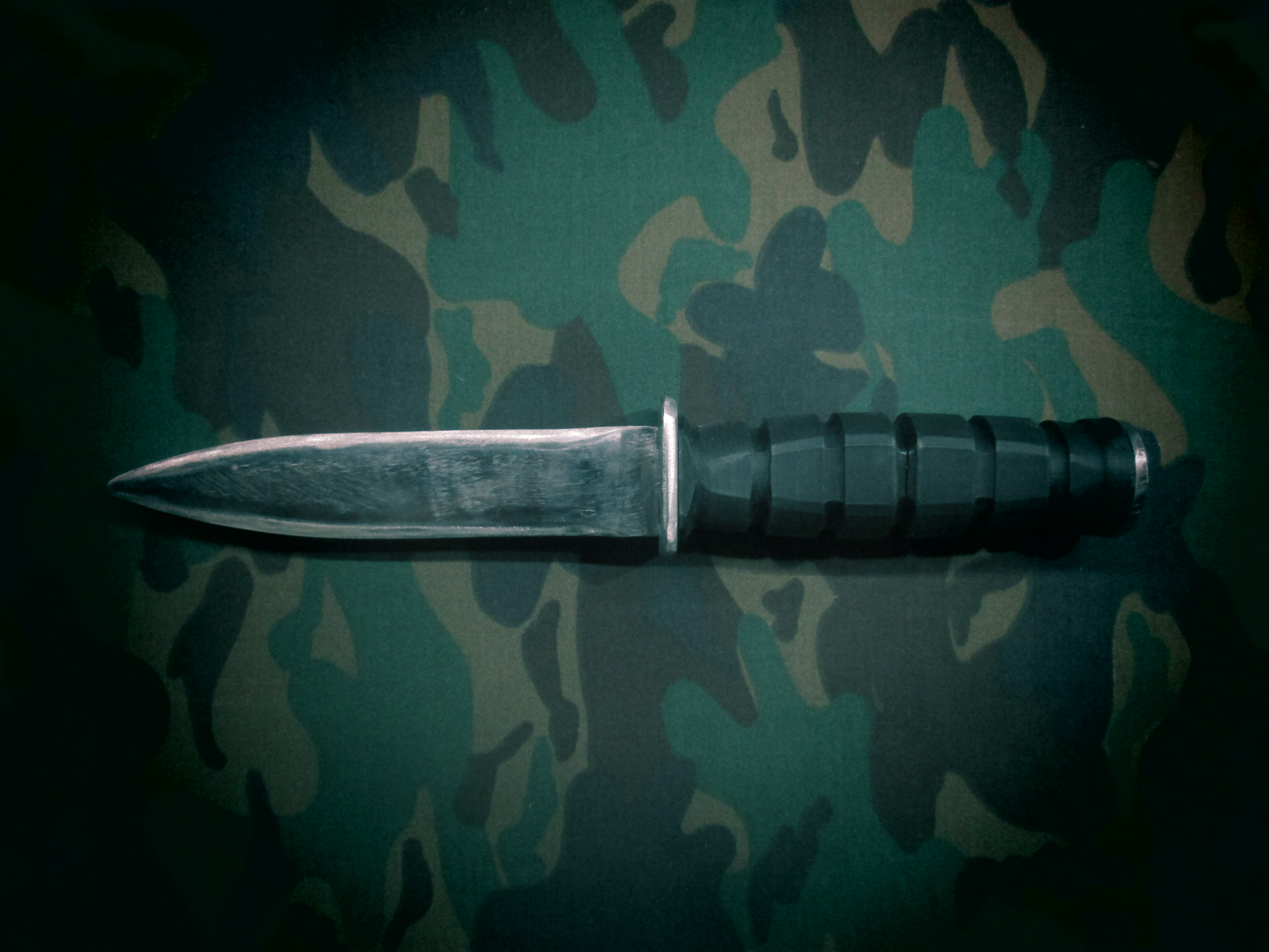 Knife handle
