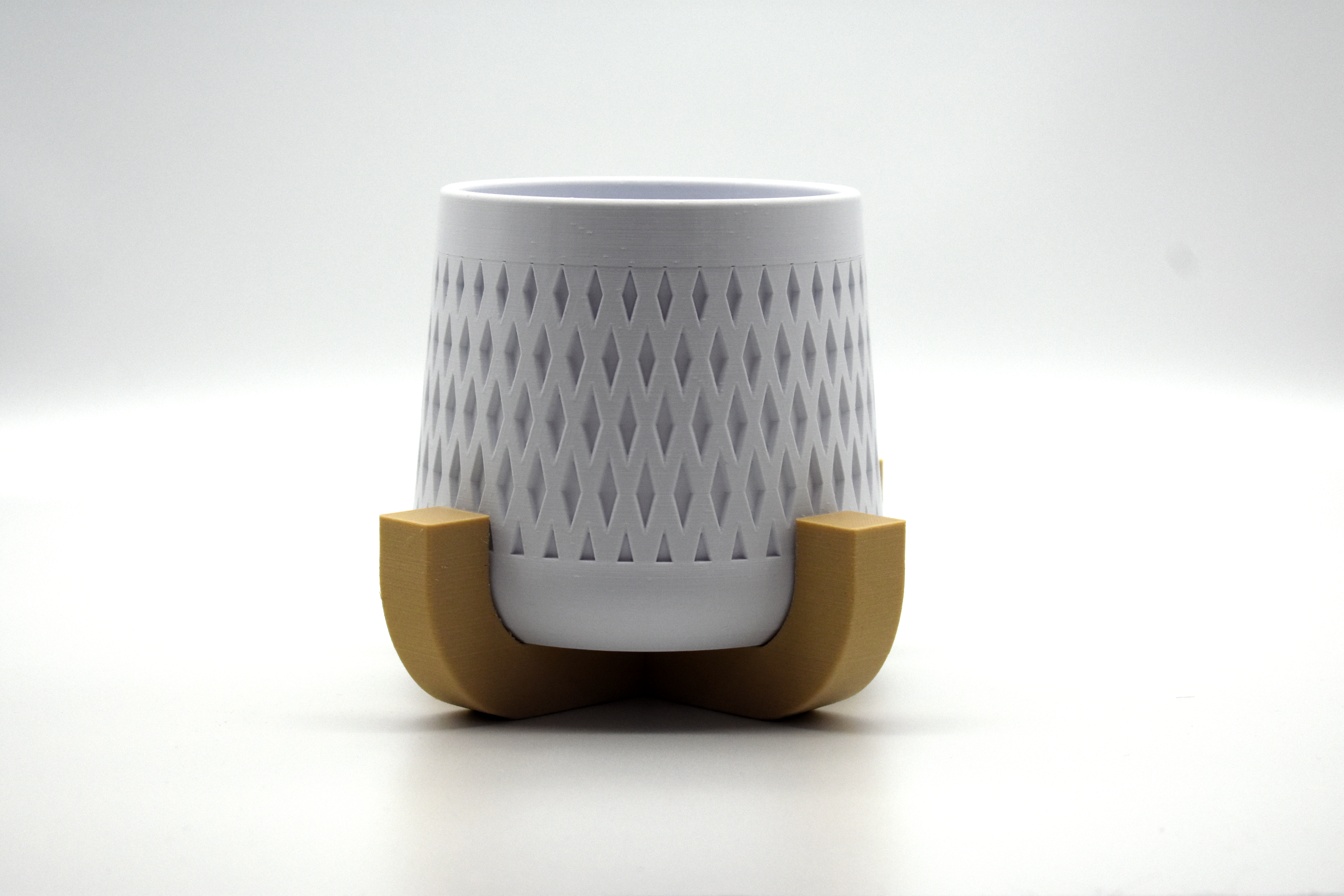 Miniatura 3 do modelo 3D Crosshatch Diamond Pattern Planter