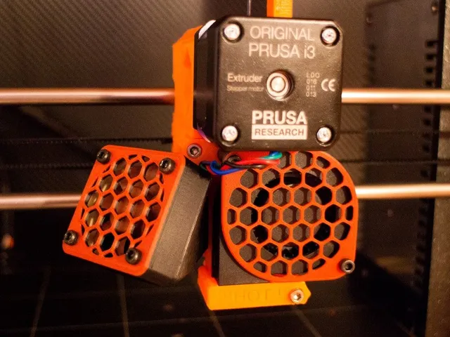 Tilted Adapter for Noctua UPGRADE Fan + 2x Fan Cover