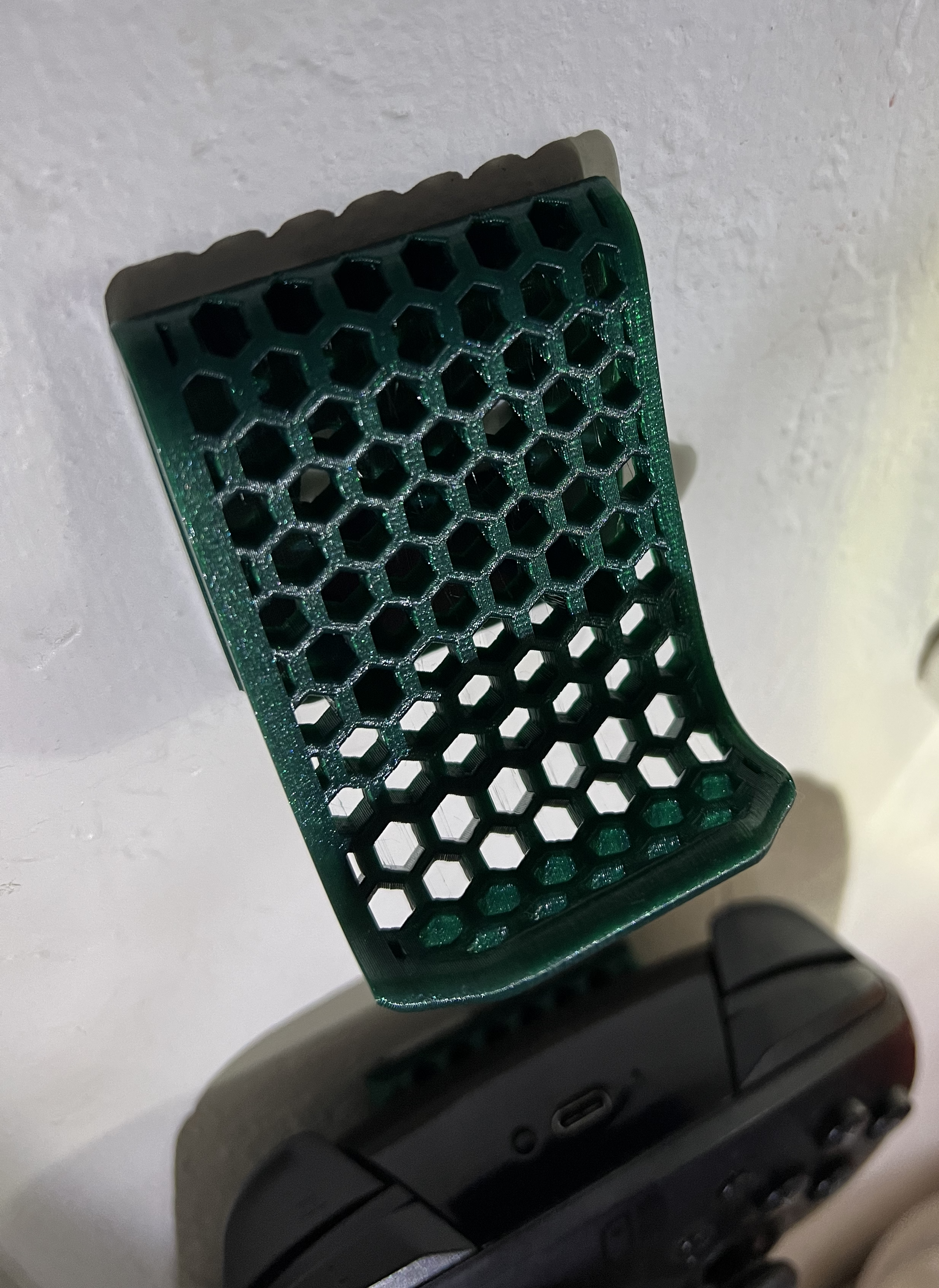 PS5 and Switch controller holder/wall mount