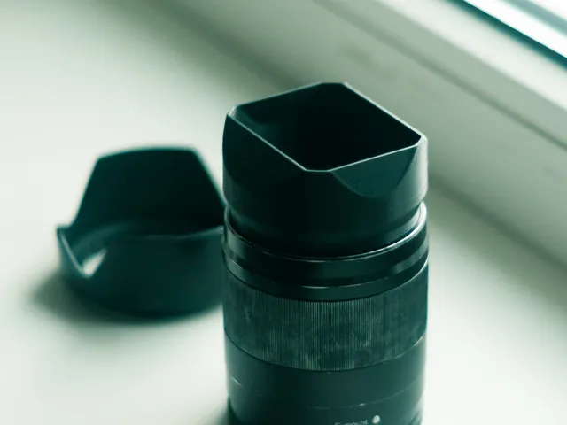 Sony 50 mm F1.8 OSS lens hood