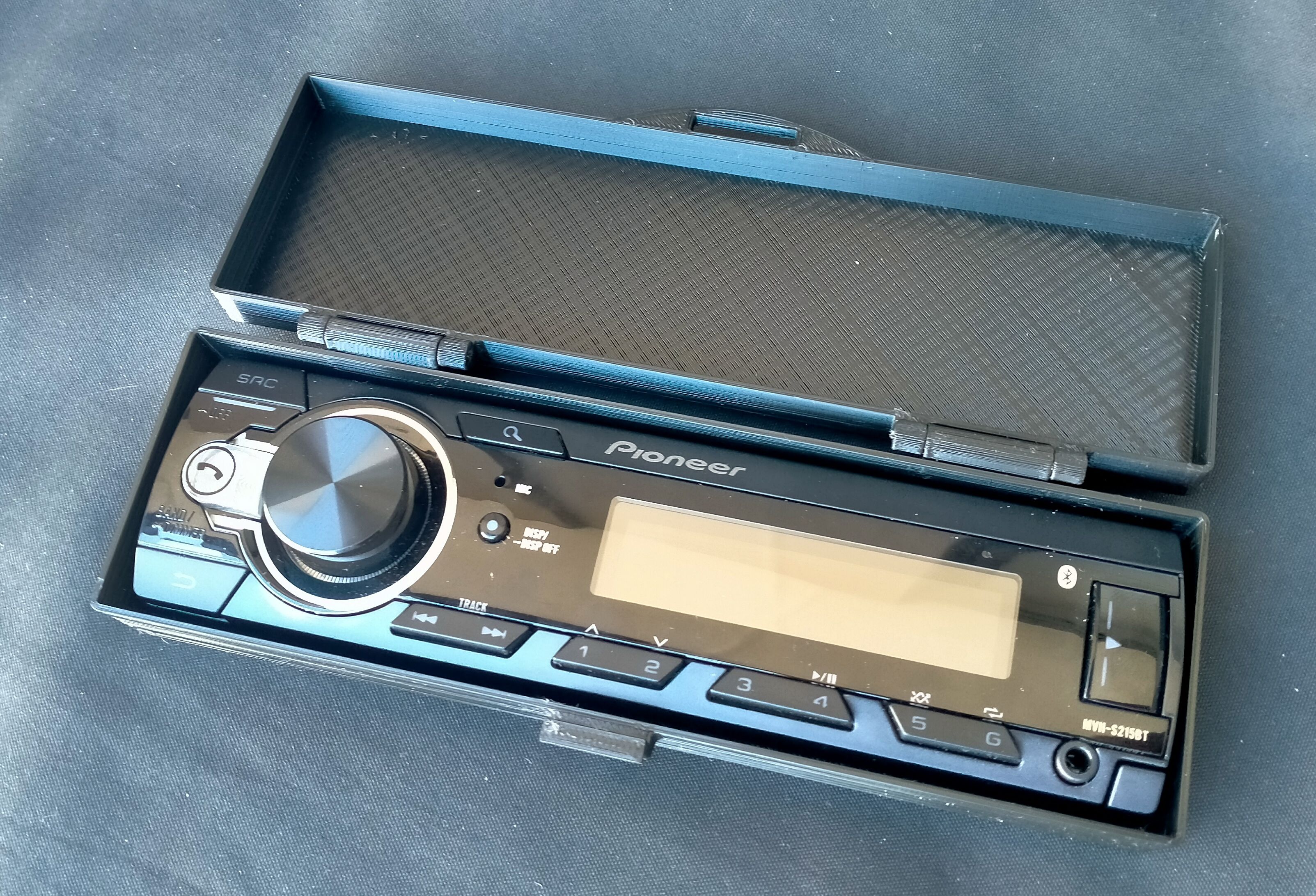 Car stereo faceplate case (Single DIN) by Mearcat Download free STL