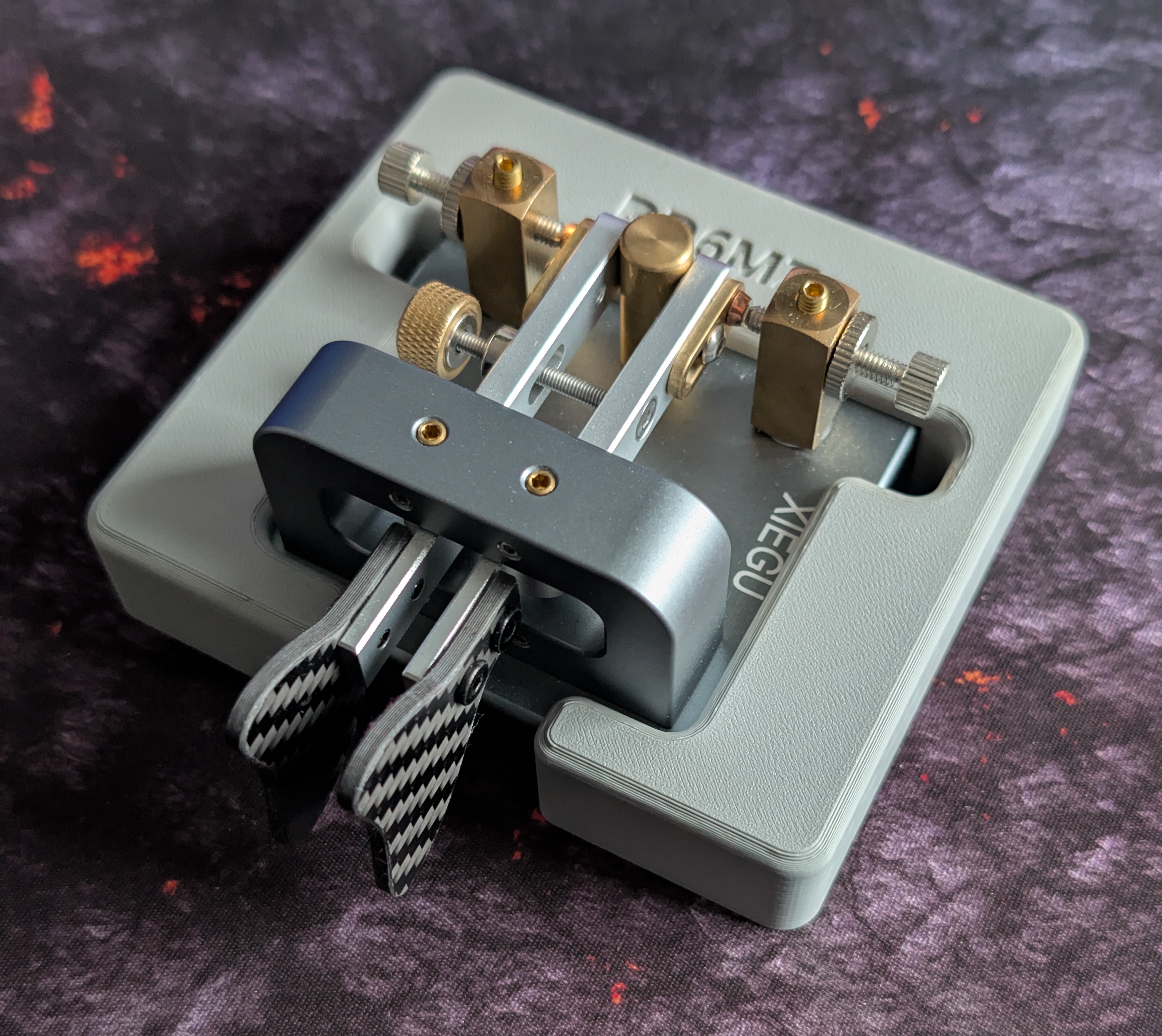 Magnetic Morse Key Mount for XIEGU VK-6 Paddle
