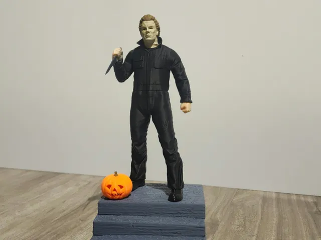 Micheal Myers( Halloween)