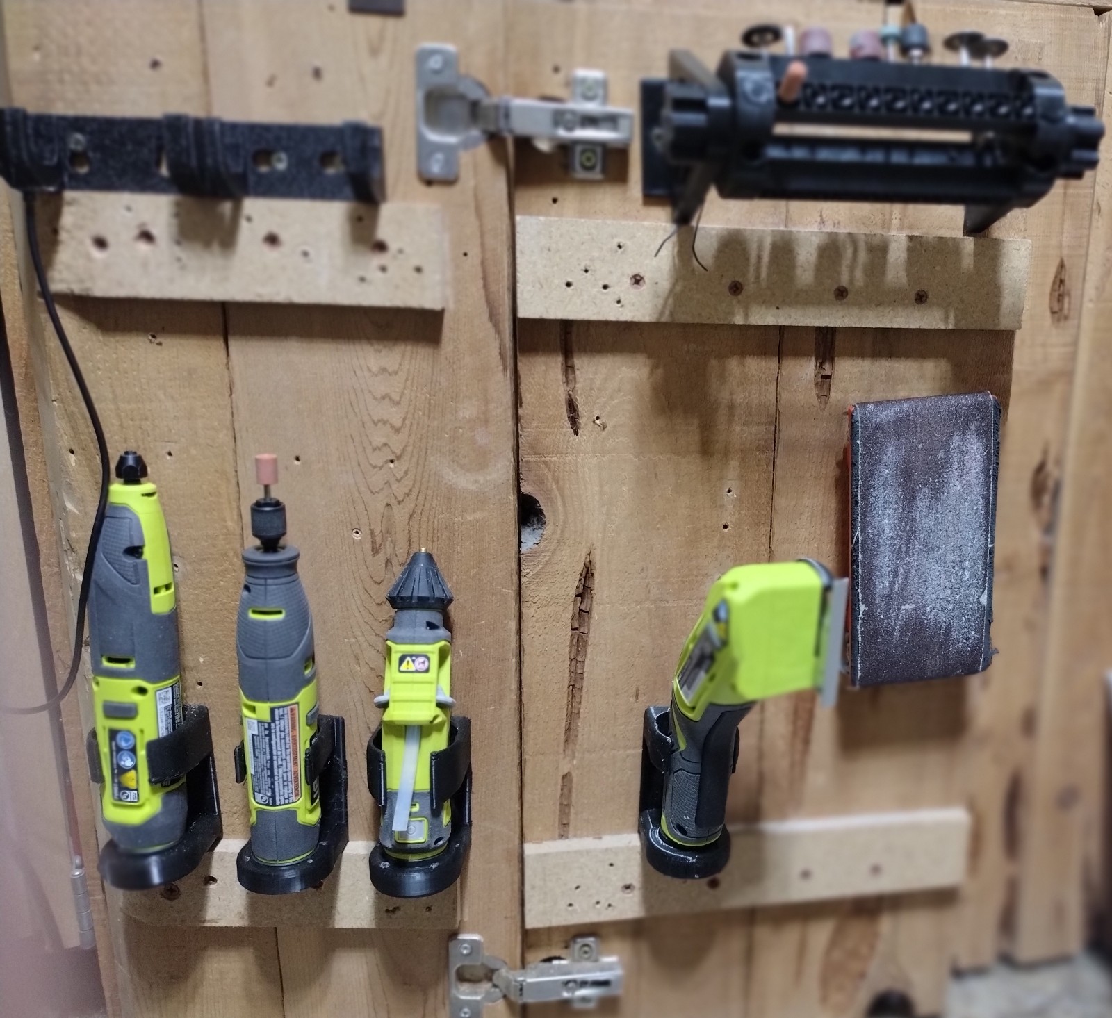 Ryobi Lithium Tool Mounting system by PaPa Dad | Download free STL ...
